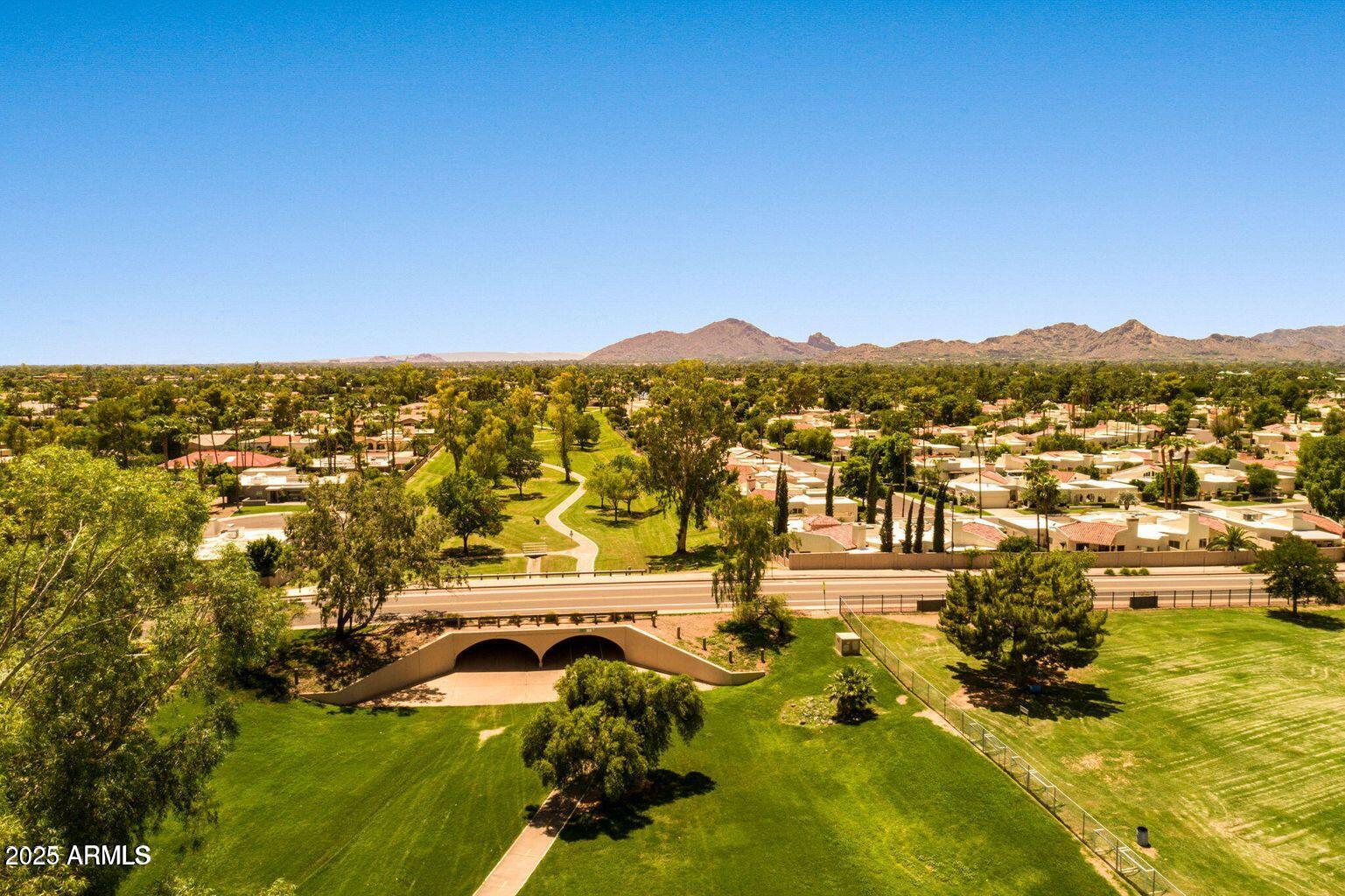 8943 N 80th Place