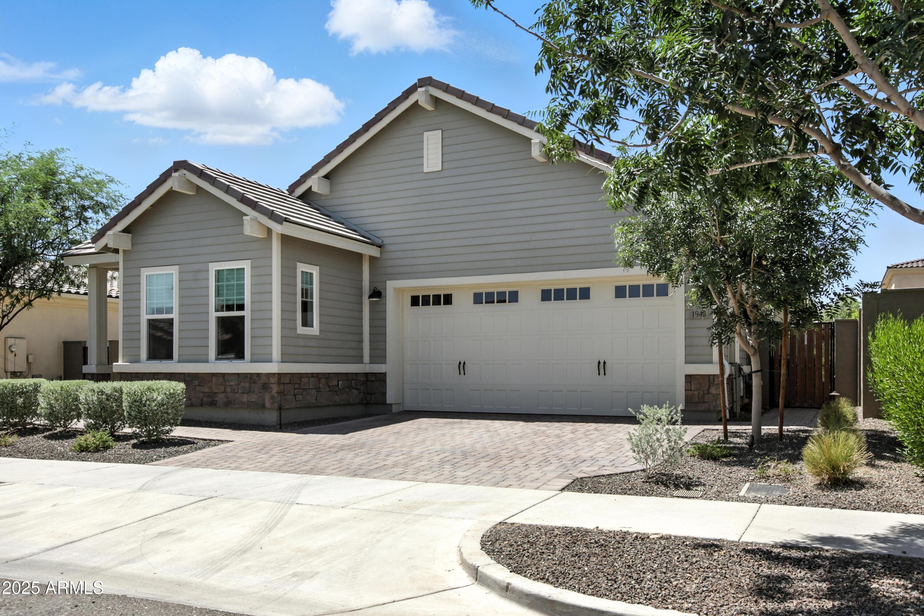 1948 W PASO Trail