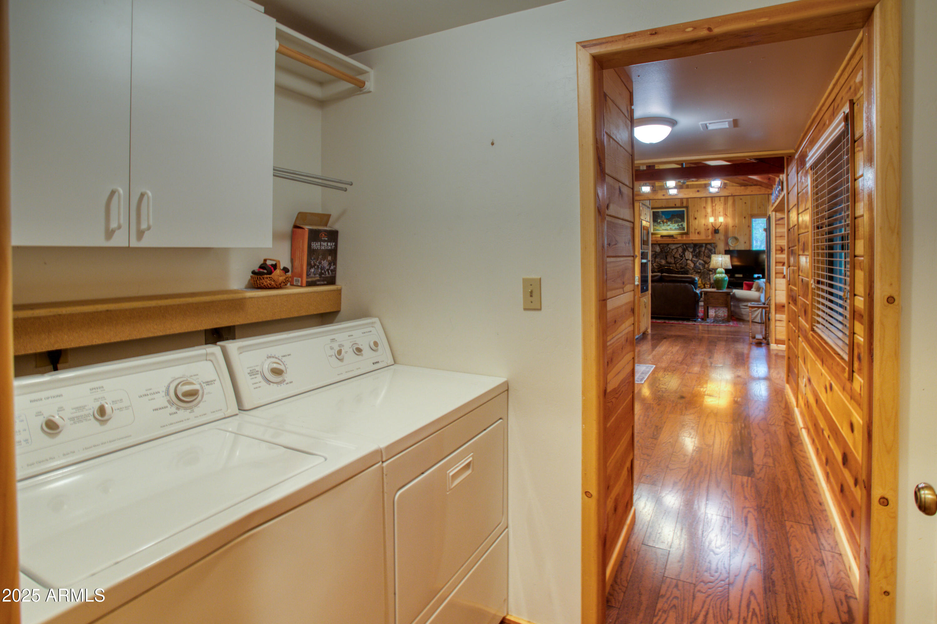 3248 WHITE OAK Drive