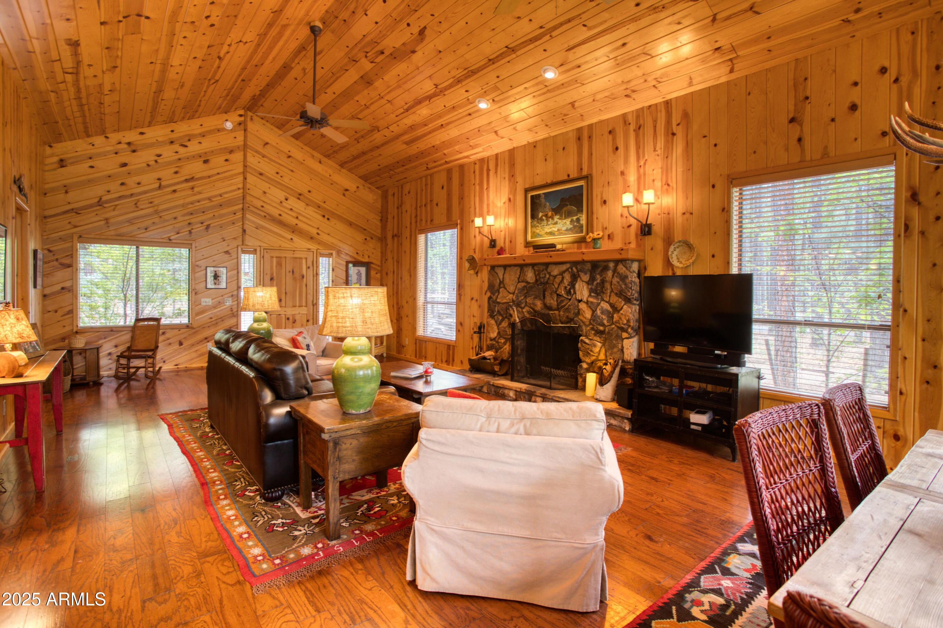 3248 WHITE OAK Drive