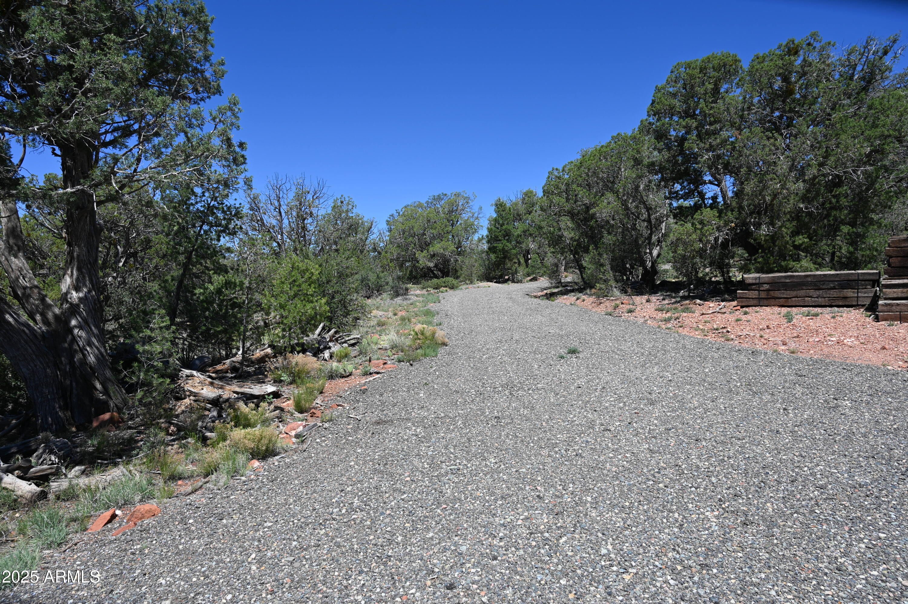 5556 W Refuge Road, 55