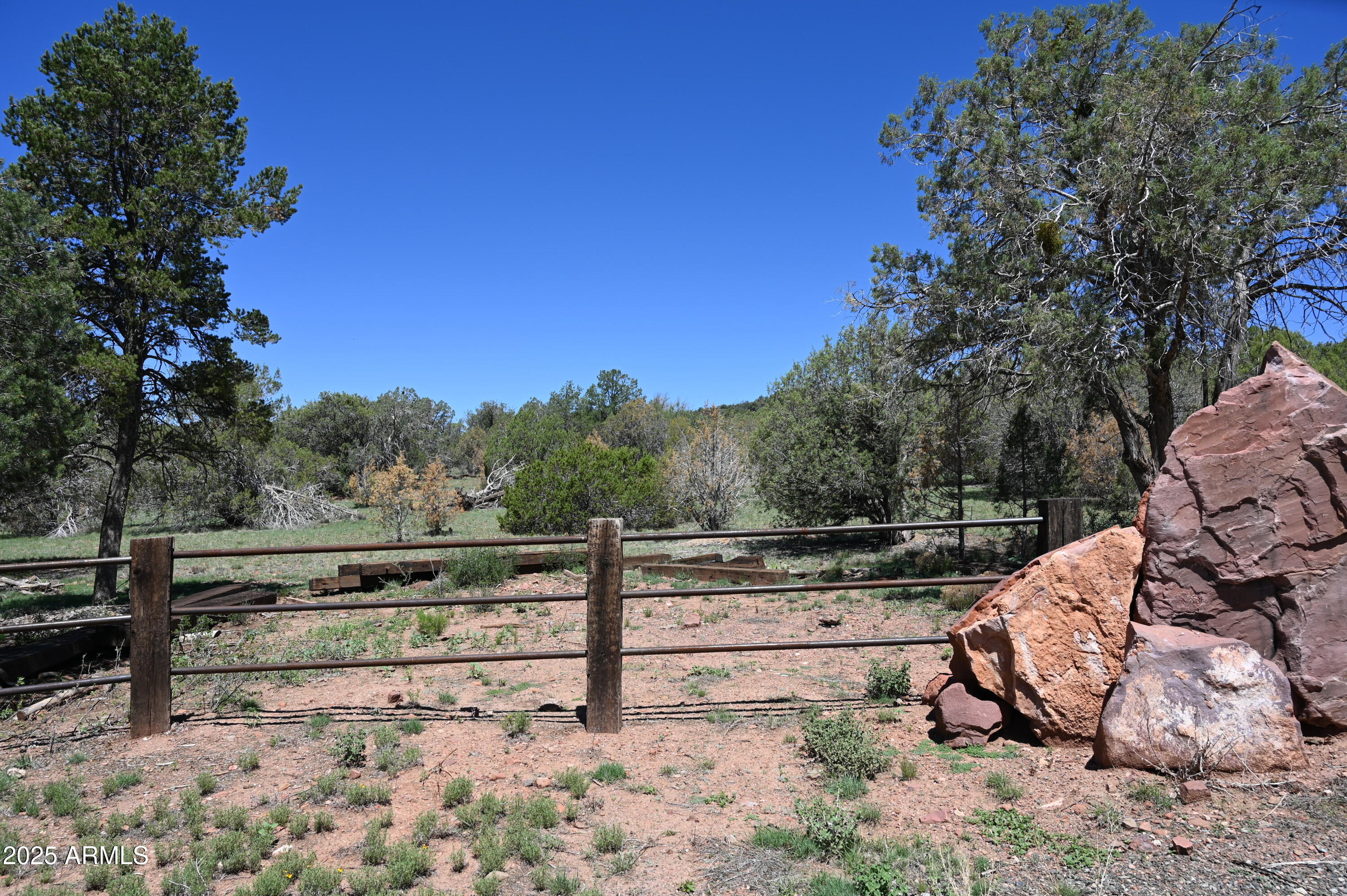 5556 W Refuge Road, 55