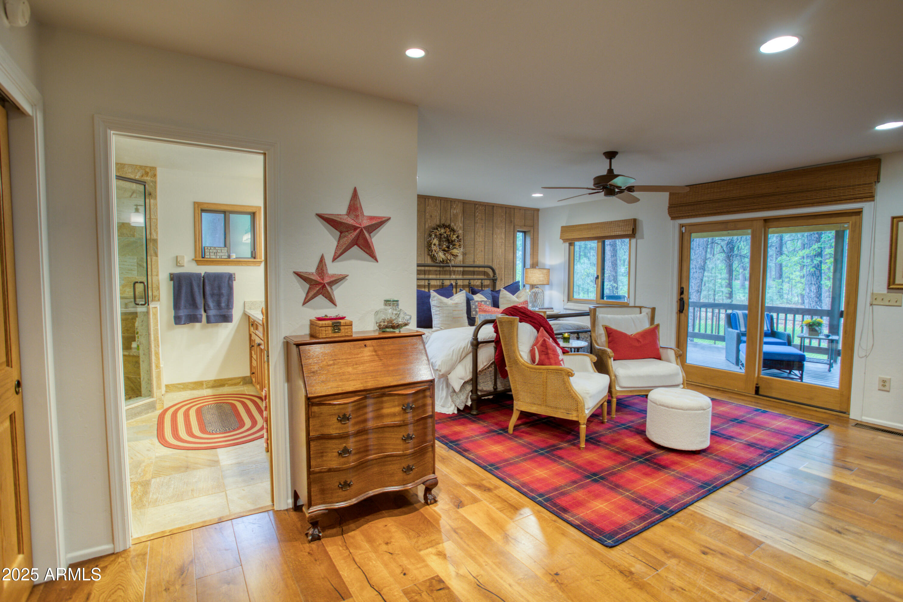 3437 RED ROBIN Road