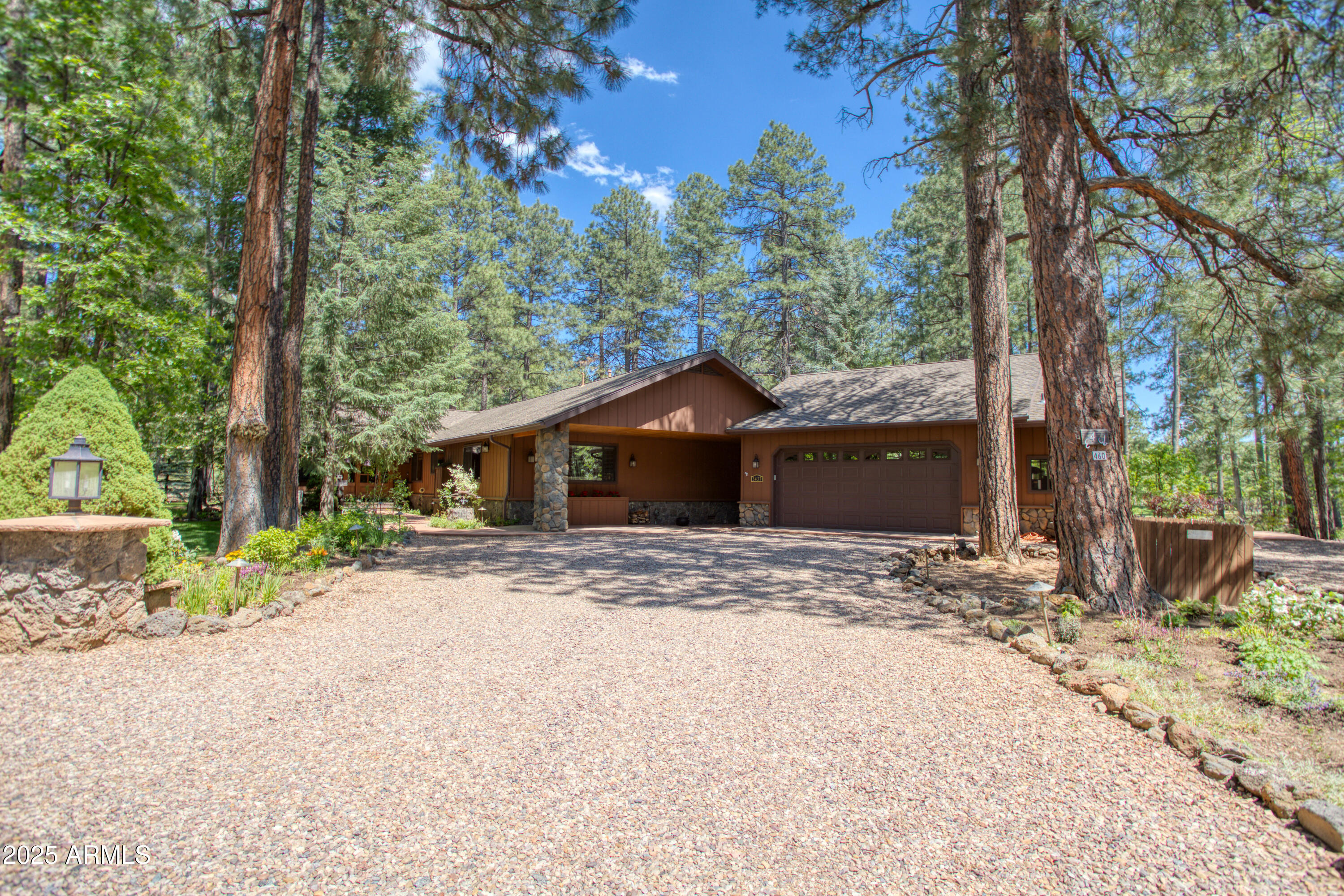 3437 RED ROBIN Road
