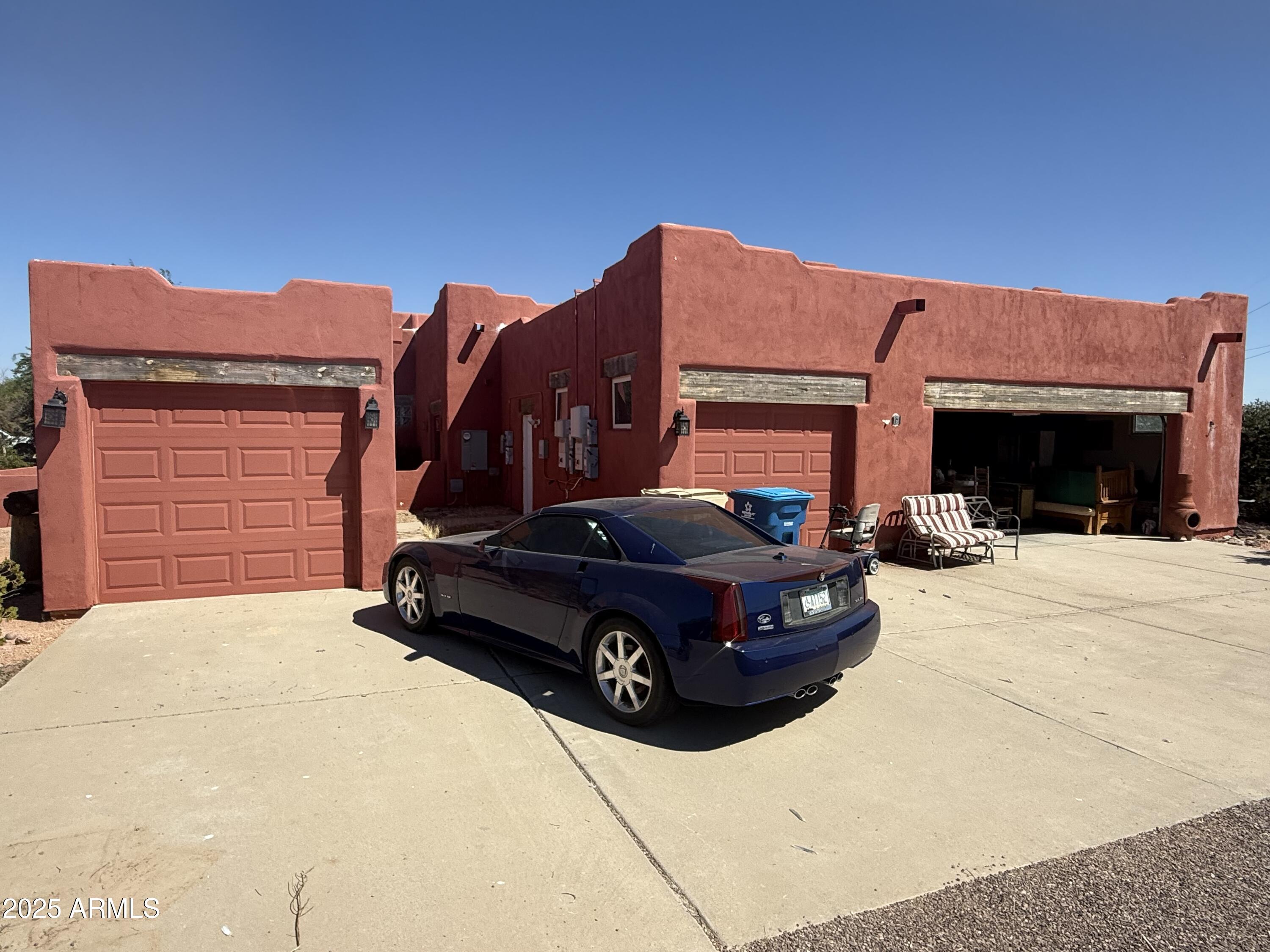 25449 W PUEBLO Avenue