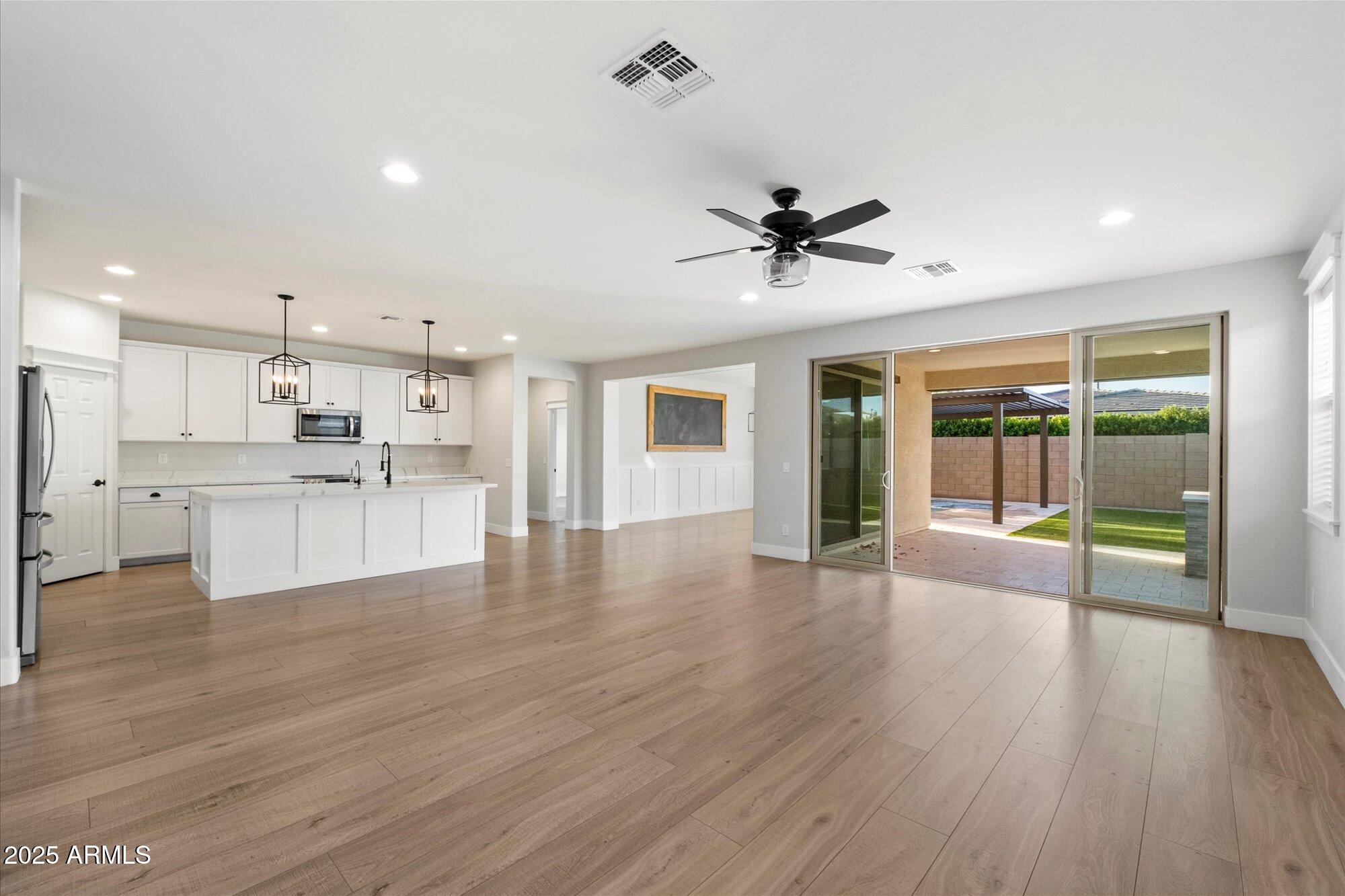 23088 E Camina Buena Vista