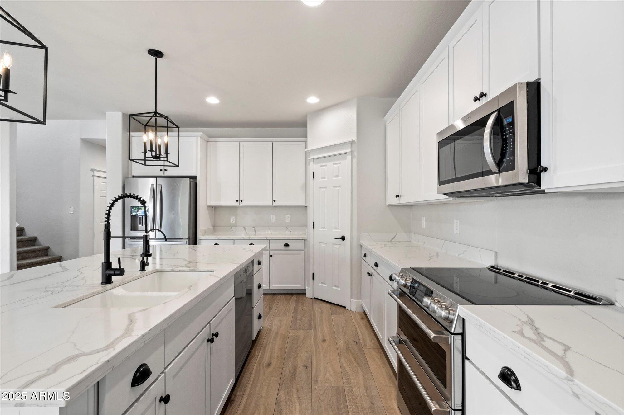 23088 E Camina Buena Vista