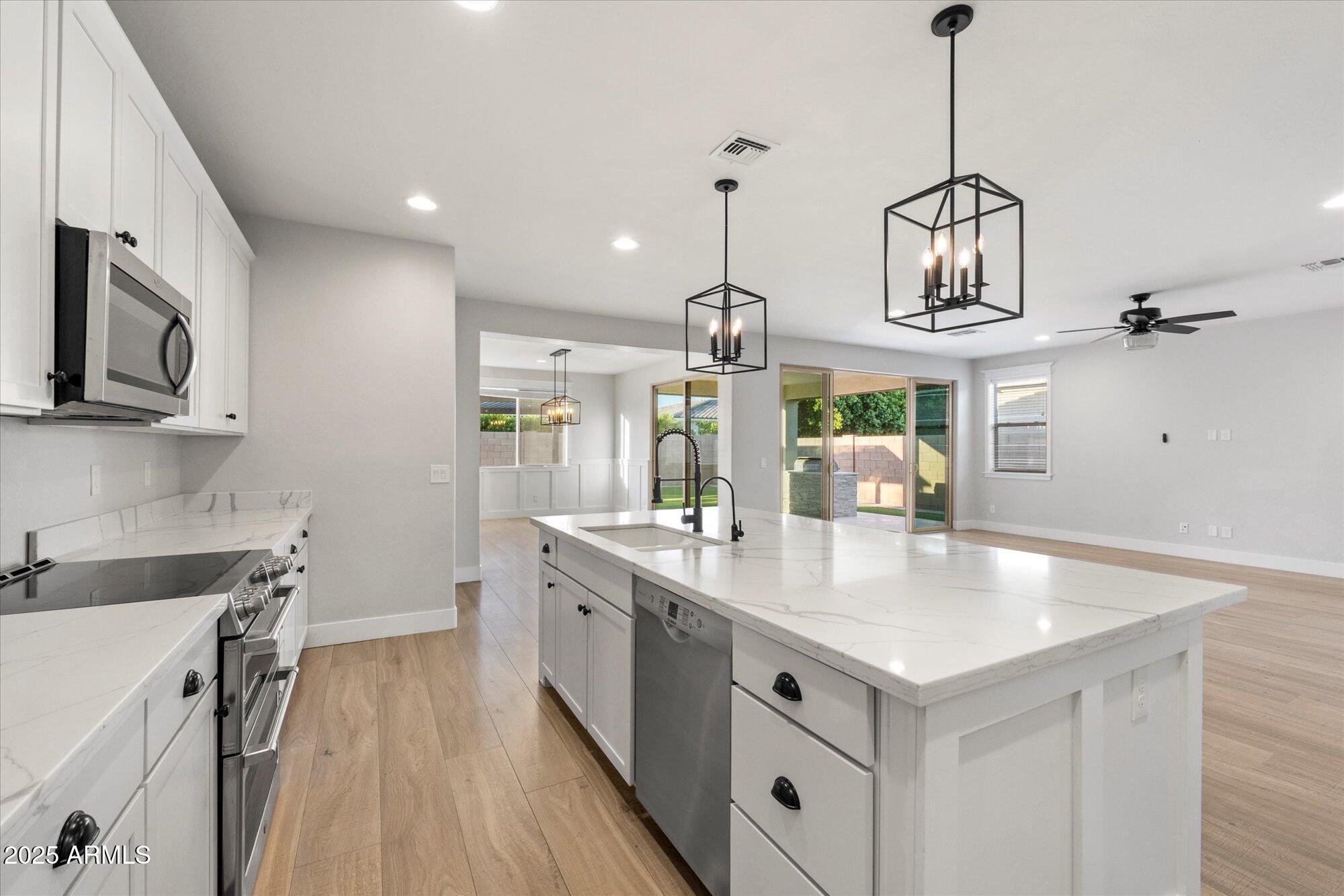 23088 E Camina Buena Vista