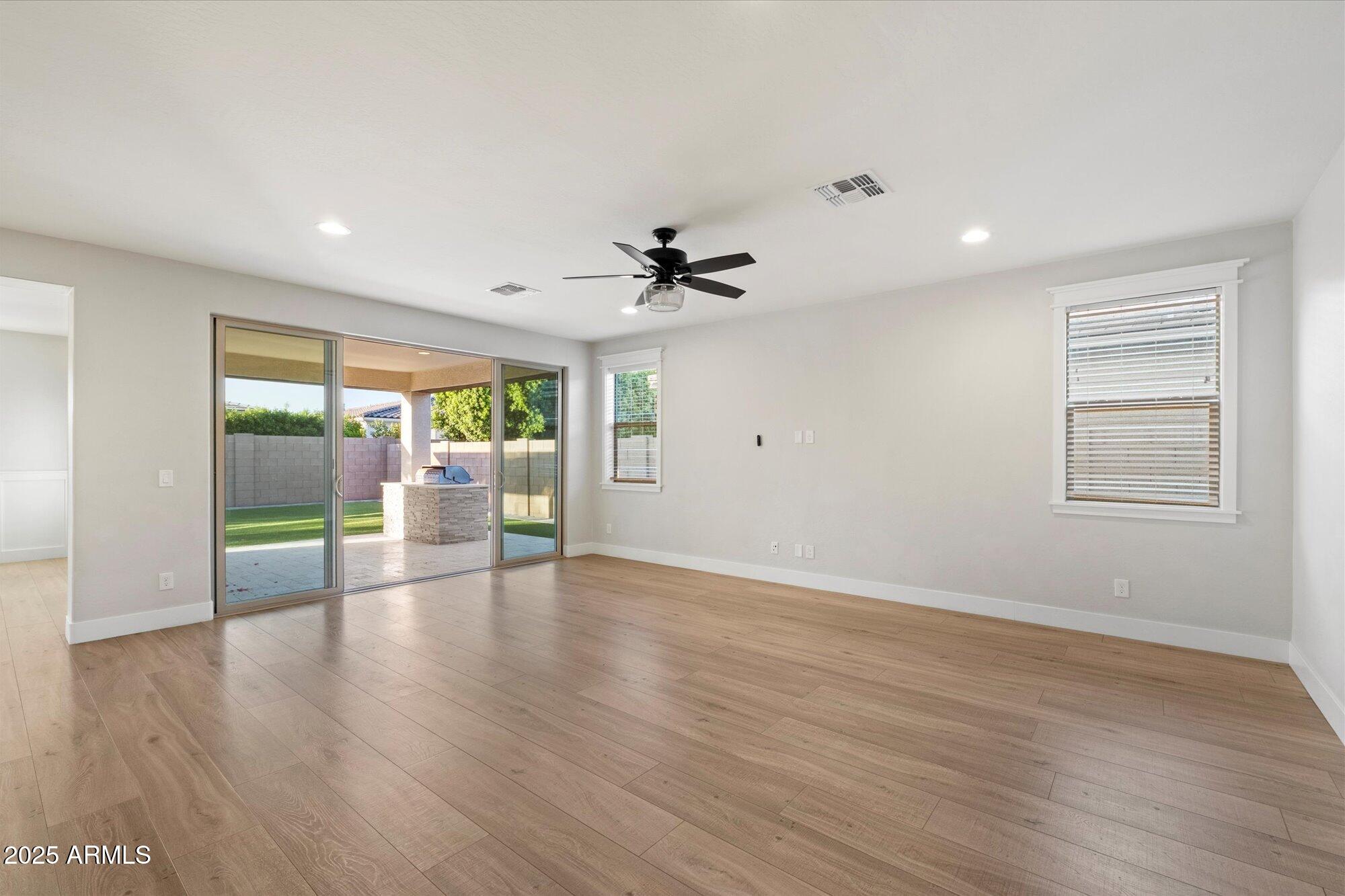 23088 E Camina Buena Vista