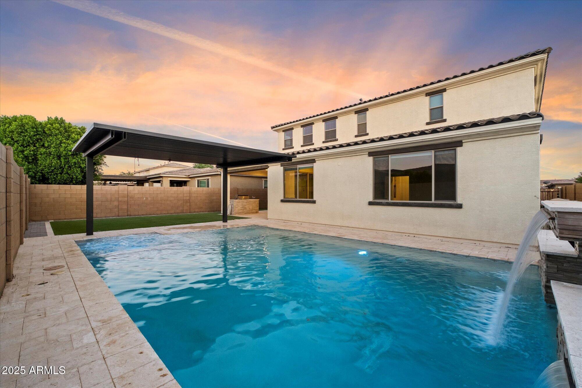 23088 E Camina Buena Vista