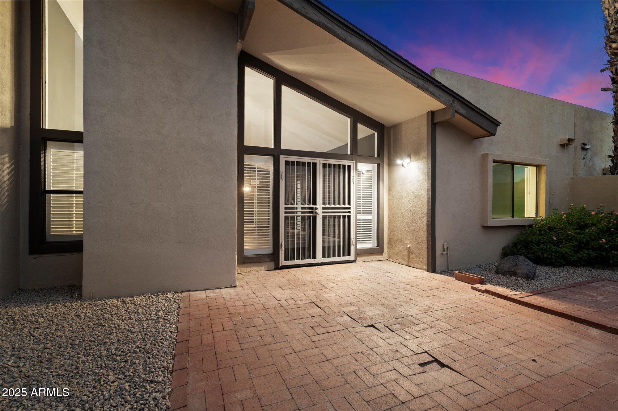 705 E Gardenia Drive