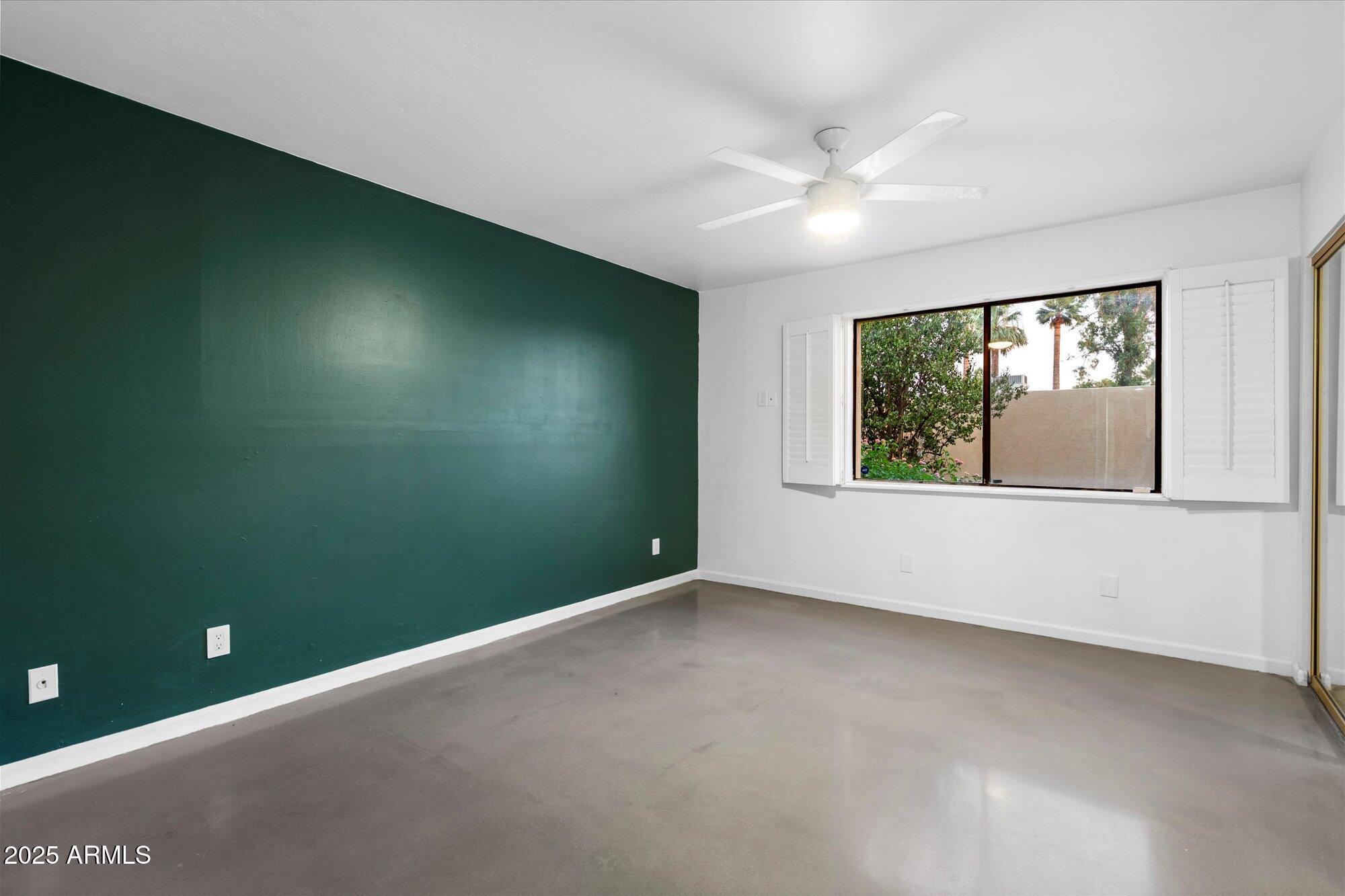 705 E Gardenia Drive