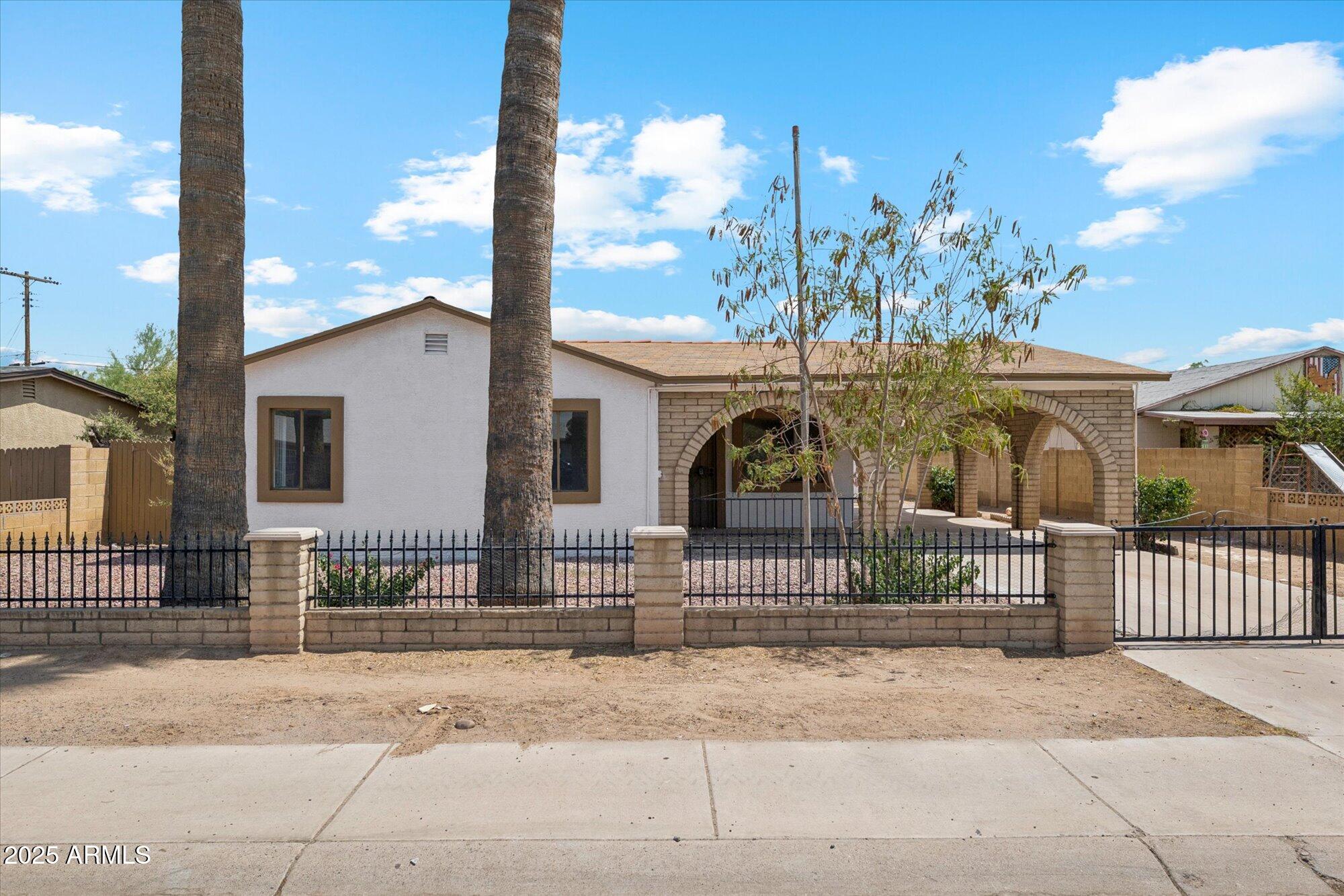 11123 W PIMA Street