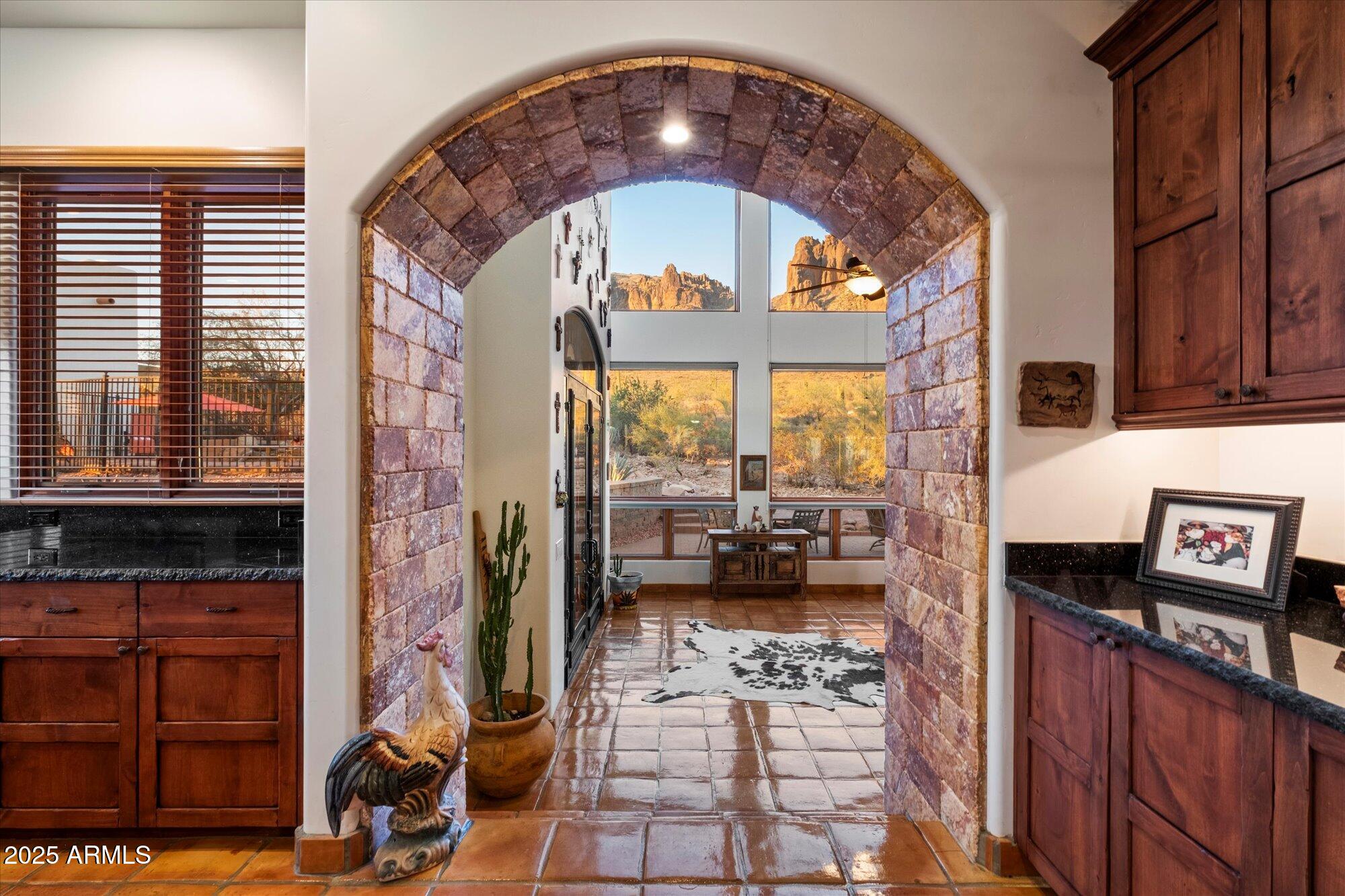 6275 E JACOB WALTZ Street