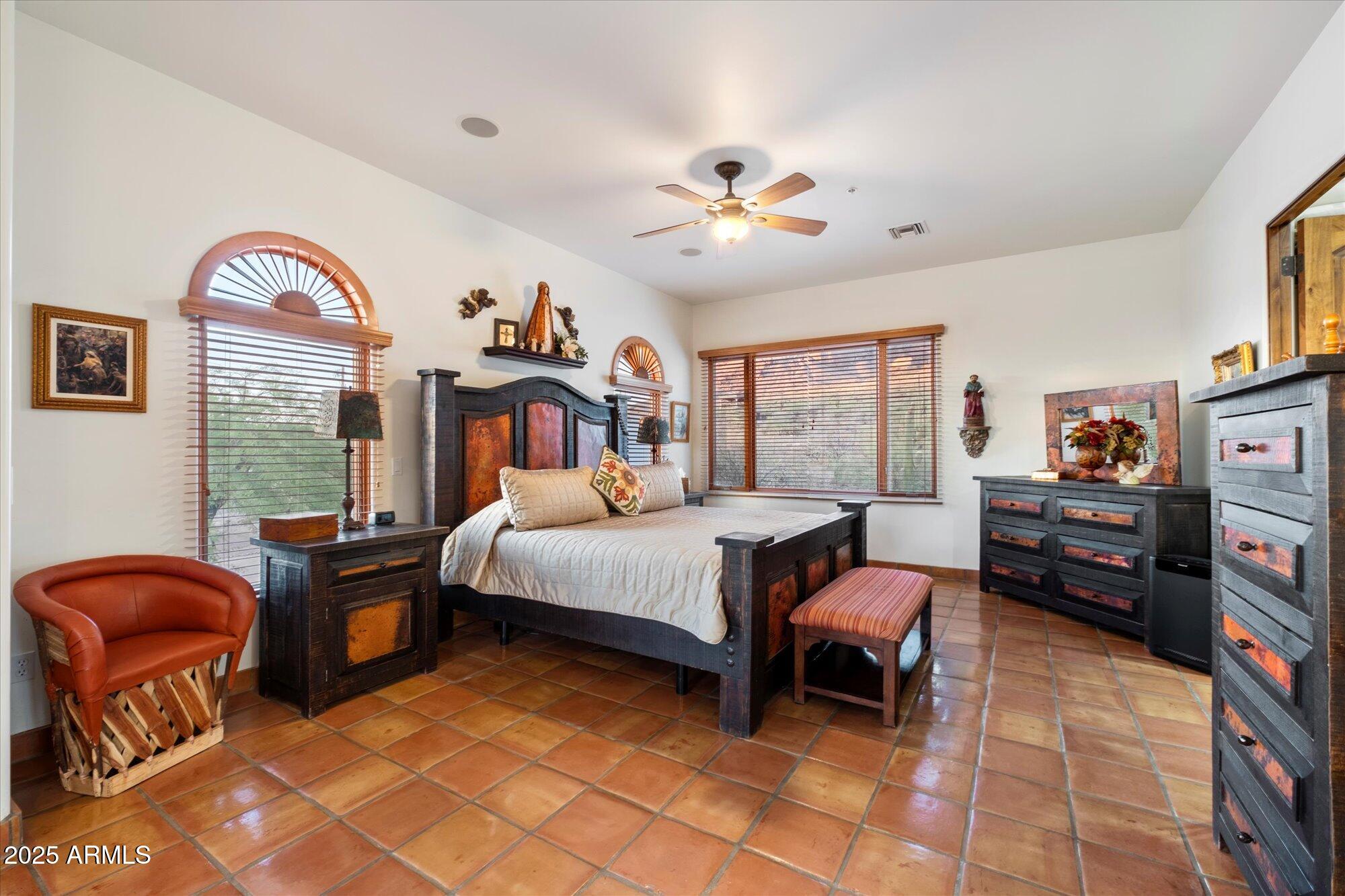 6275 E JACOB WALTZ Street