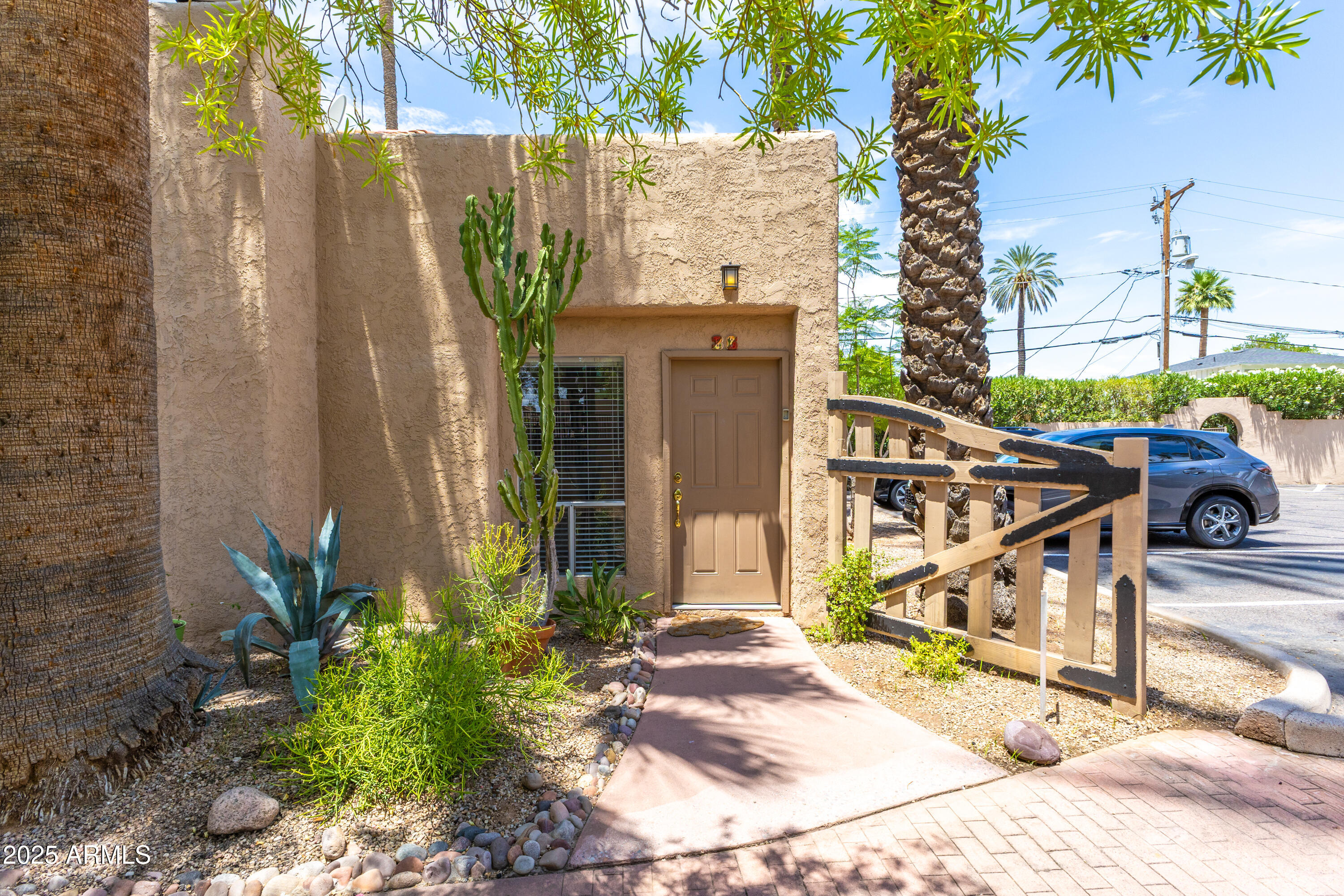 4540 N 44TH Street, 36