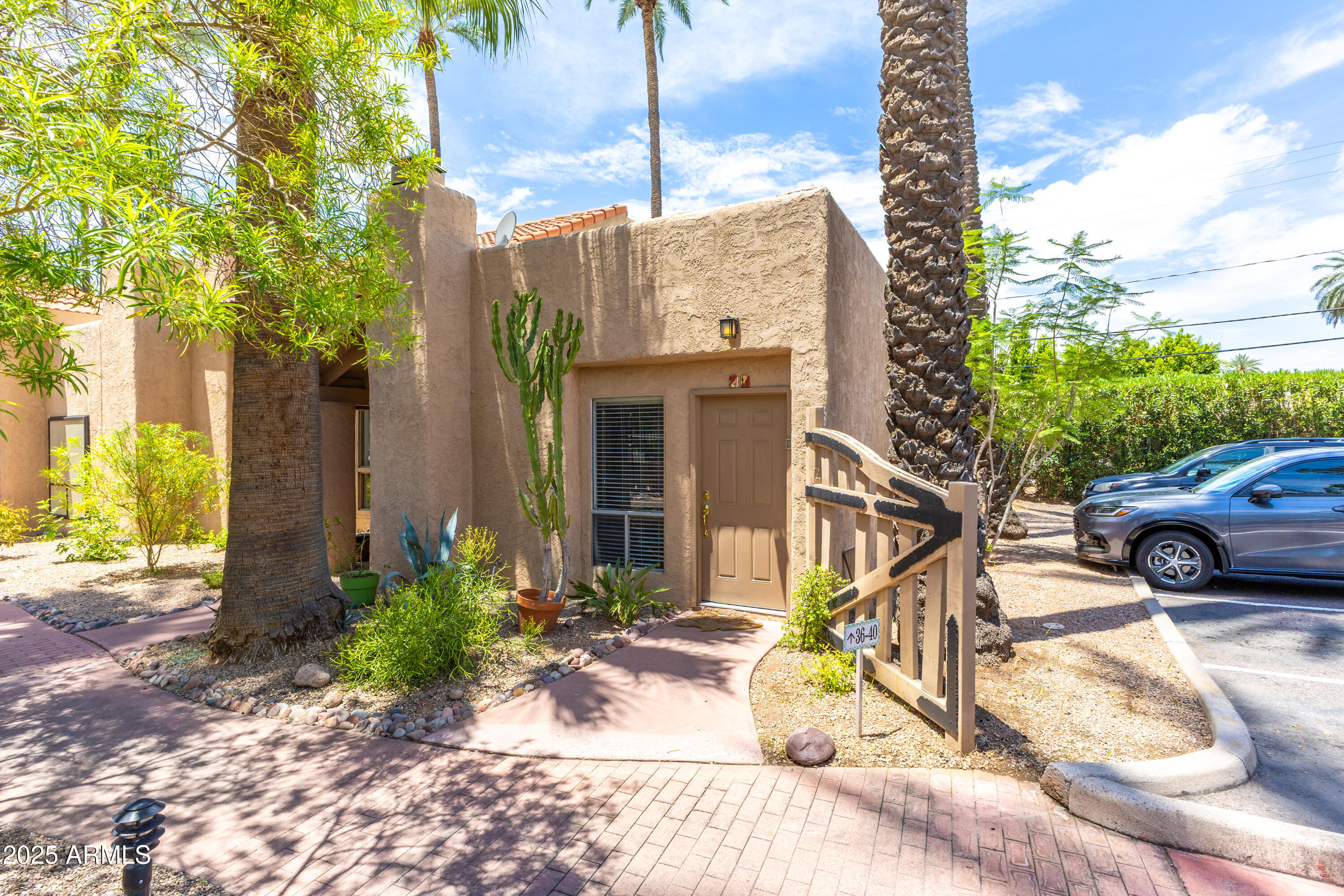 4540 N 44TH Street, 36