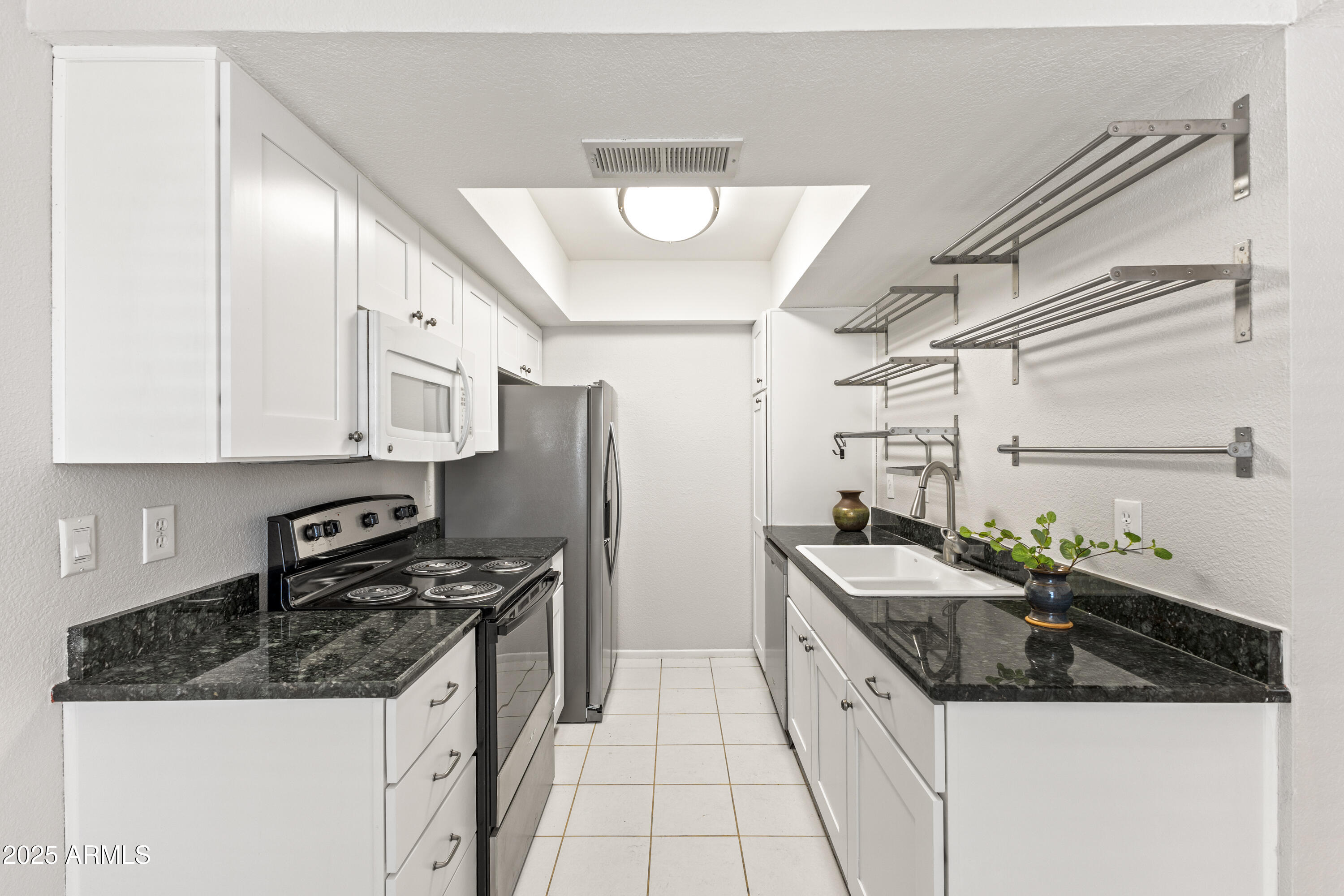 4540 N 44TH Street, 36