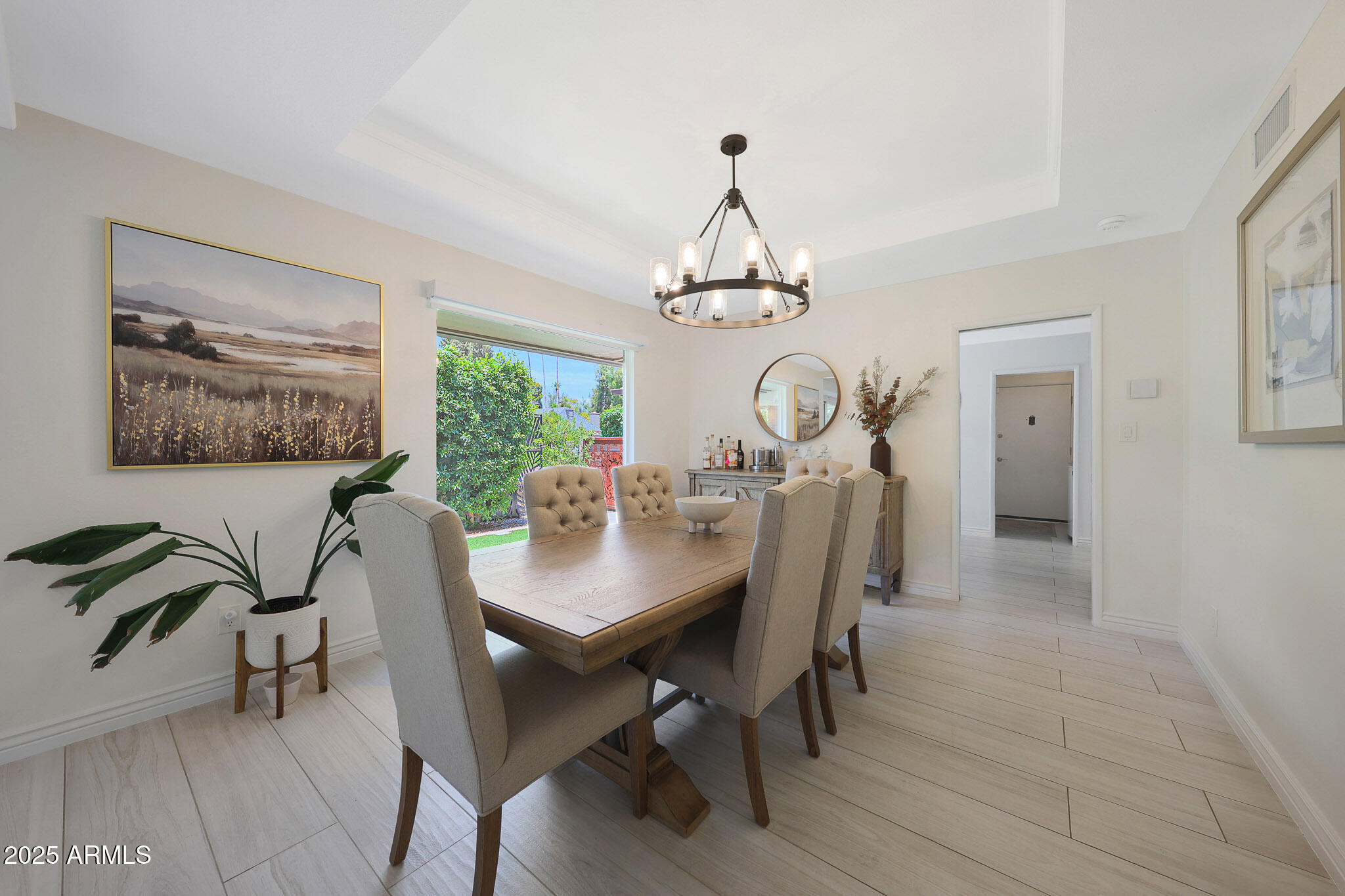 2101 E PASADENA Avenue