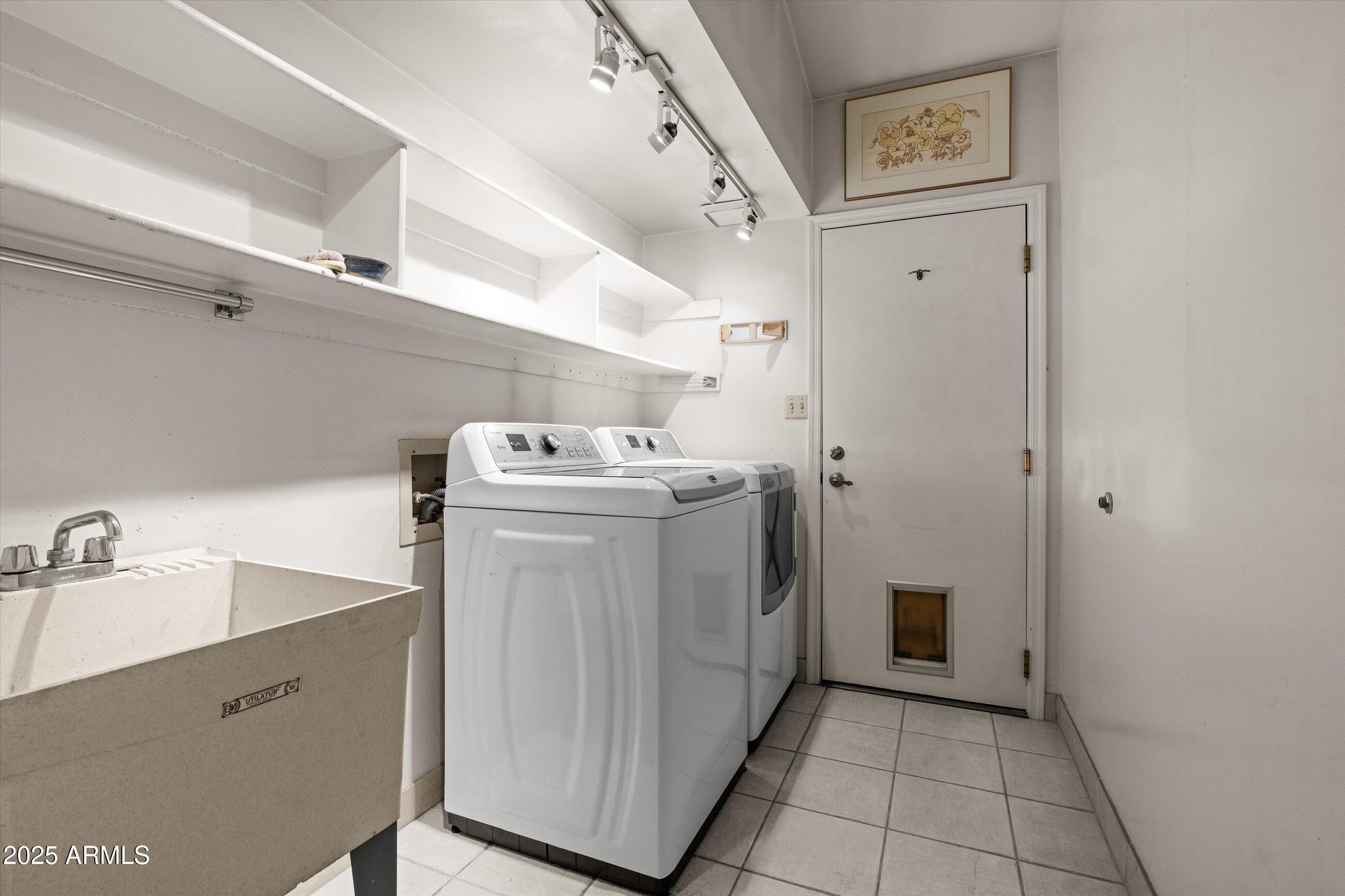 10052 N 76TH Place