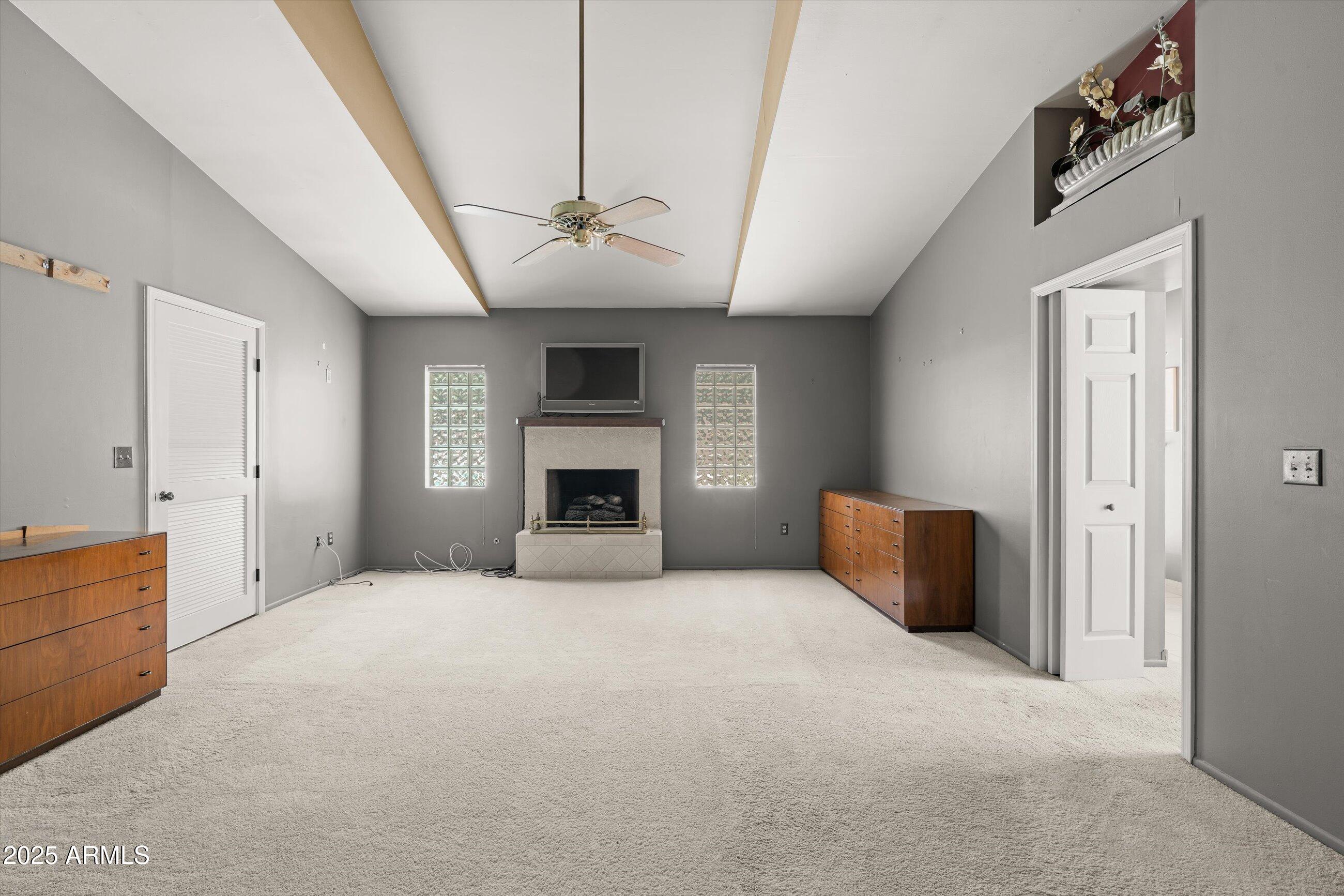 10052 N 76TH Place