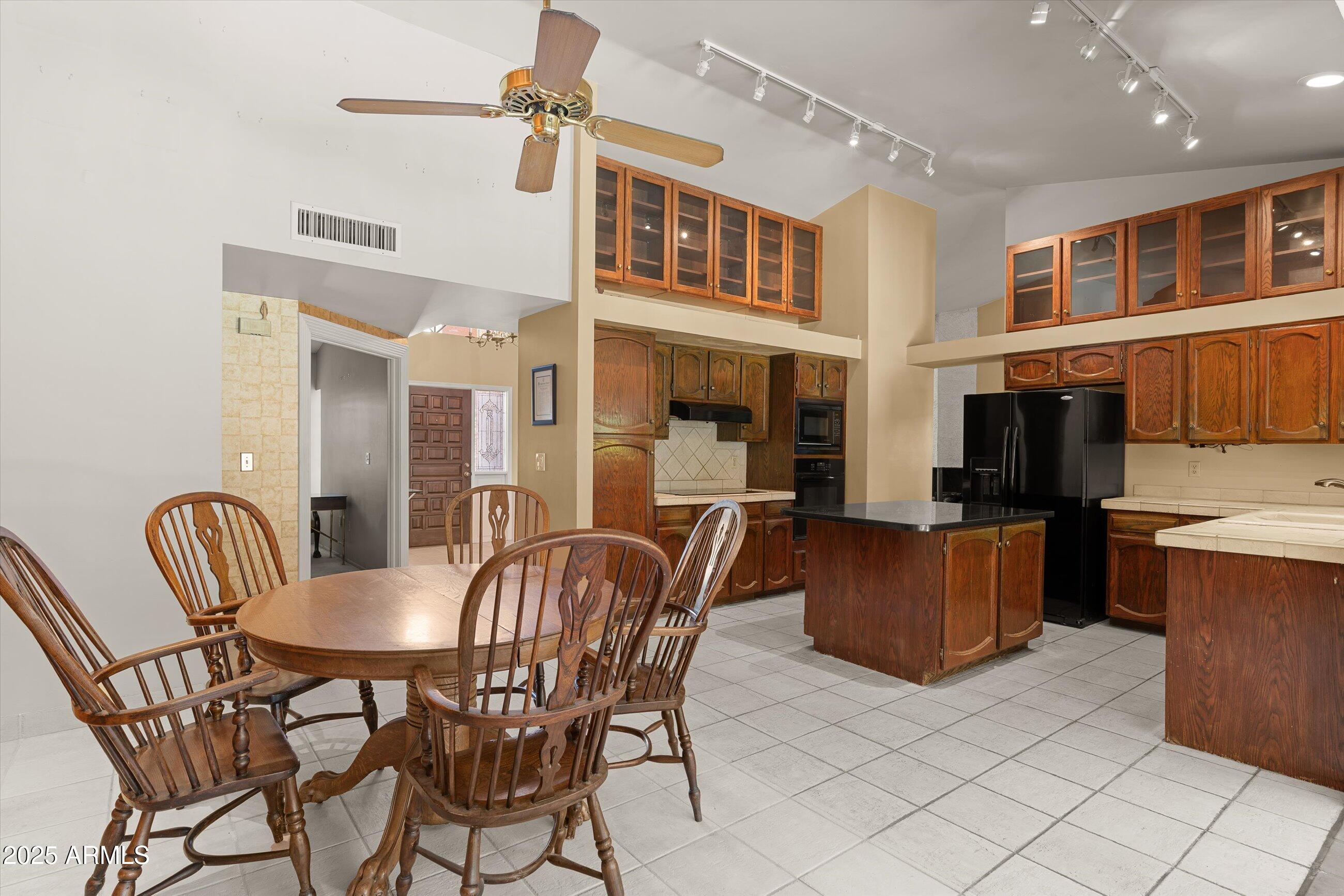 10052 N 76TH Place