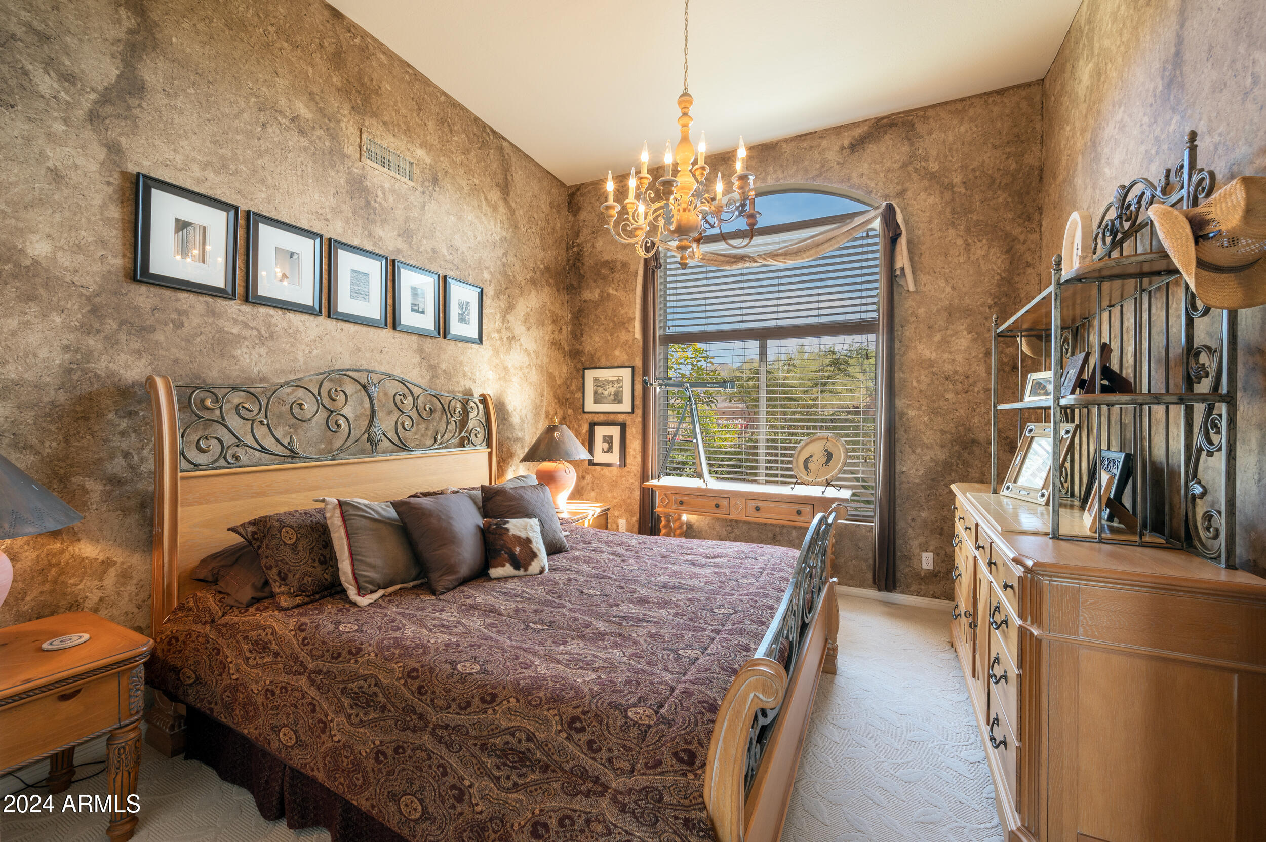 10326 E BUCKSKIN Trail