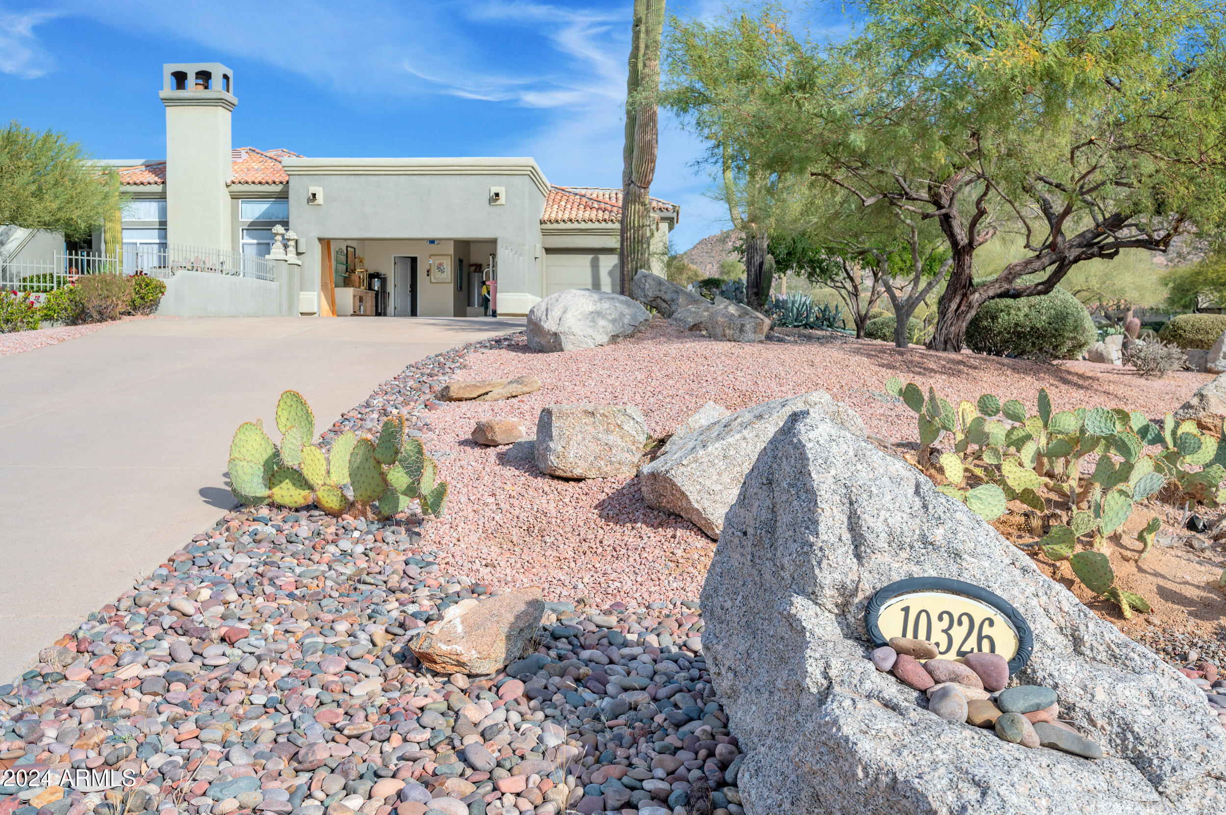 10326 E BUCKSKIN Trail