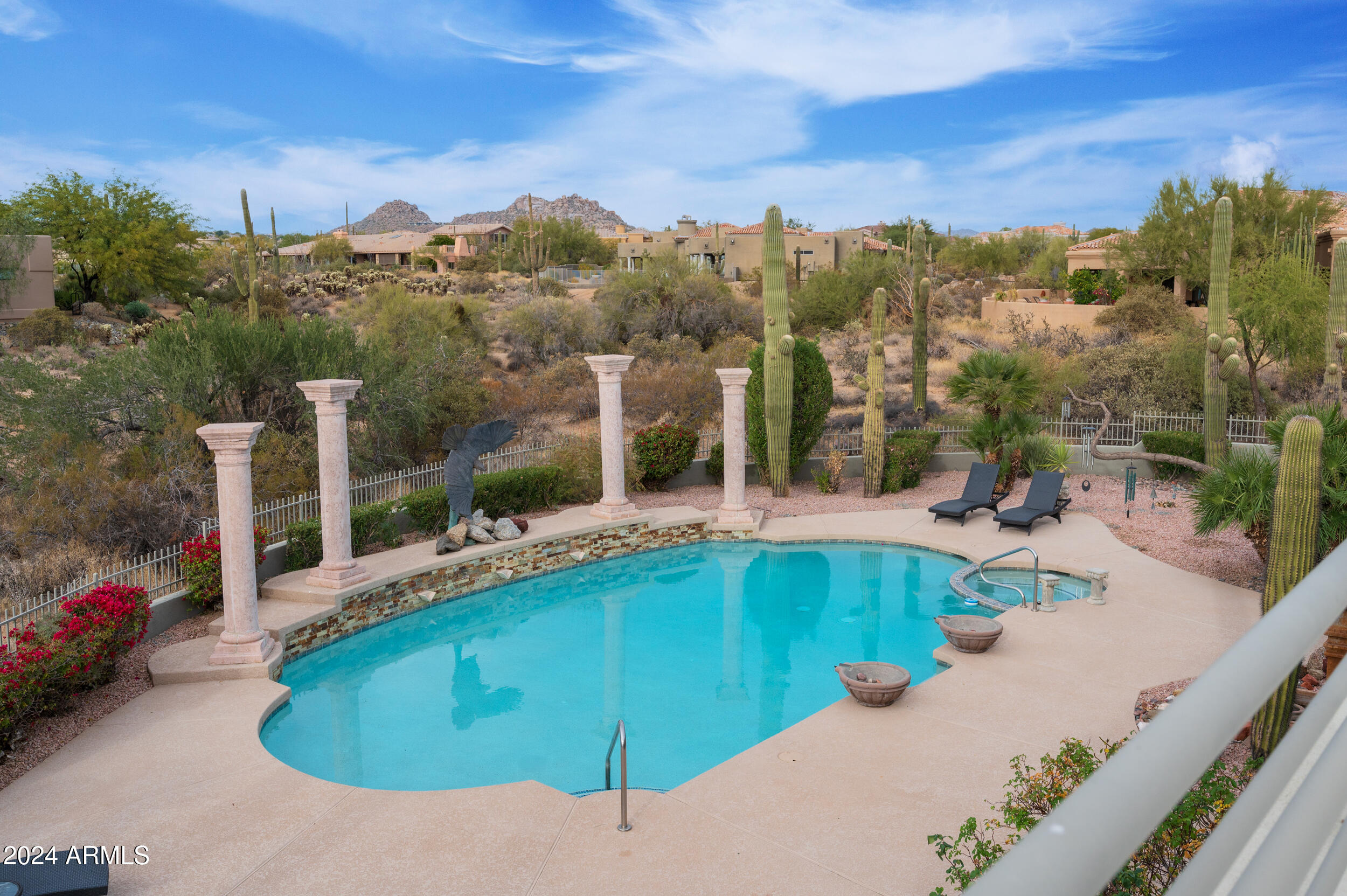 10326 E BUCKSKIN Trail