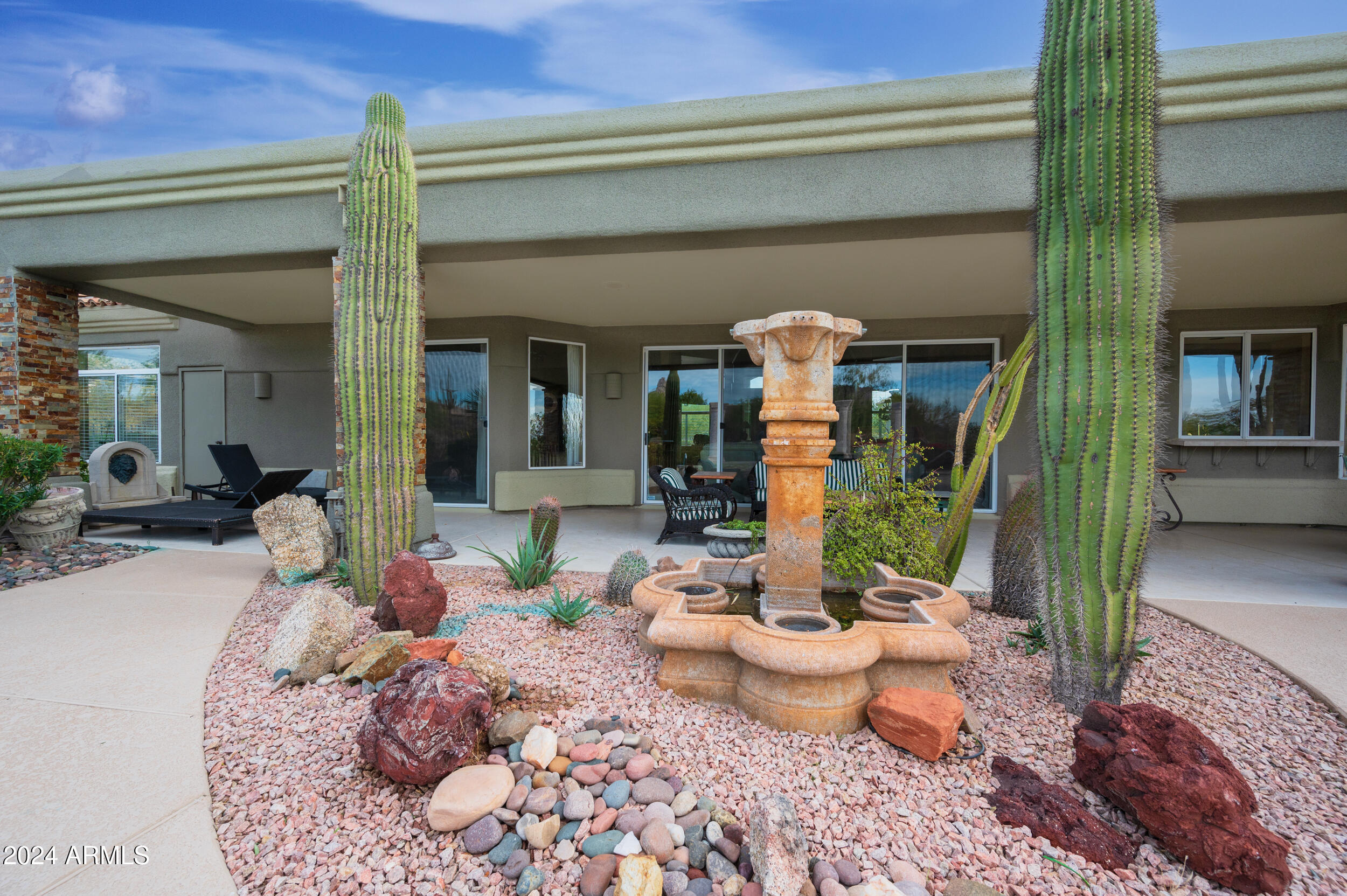 10326 E BUCKSKIN Trail