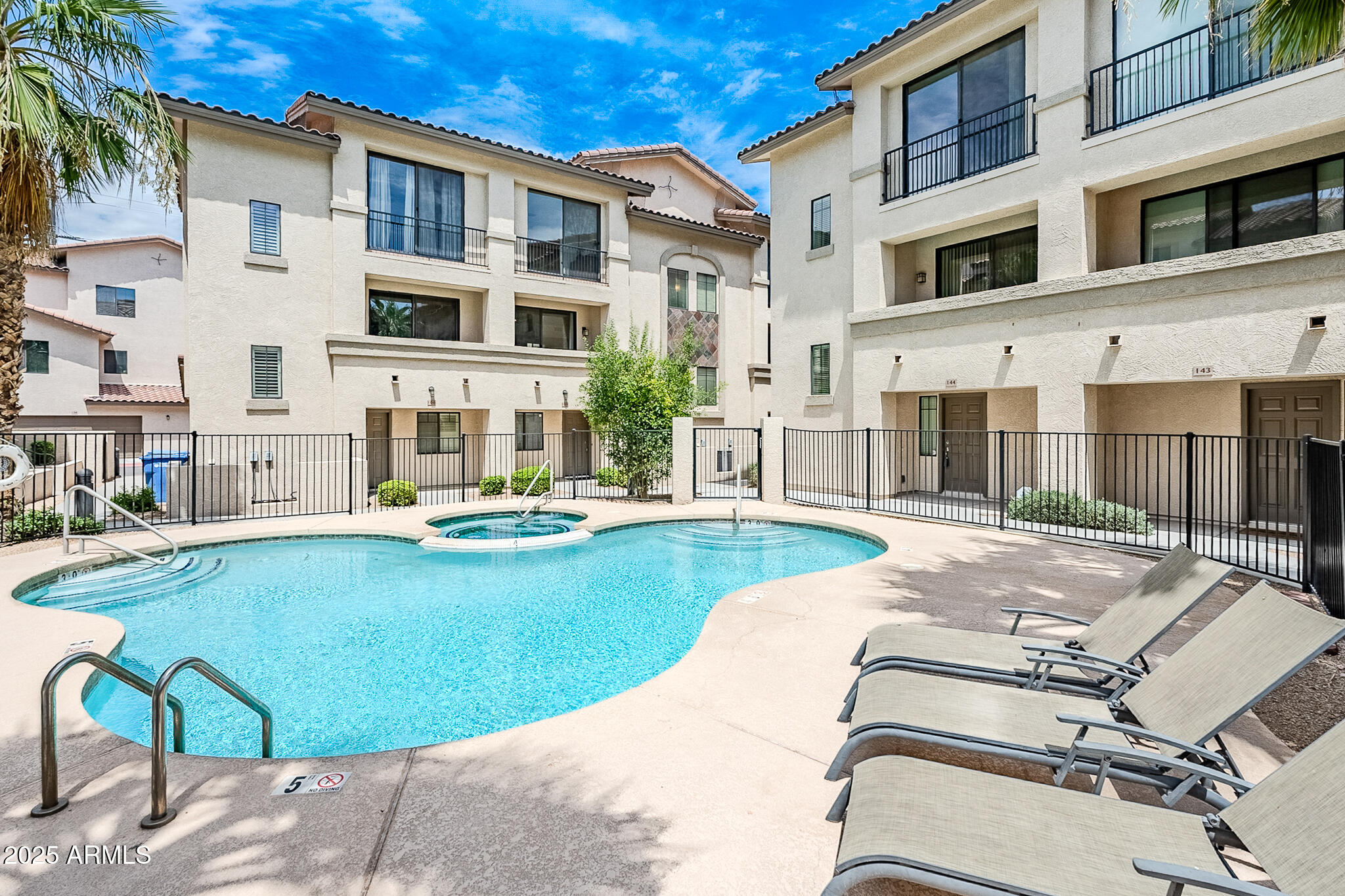 2315 N 52ND Street, 105