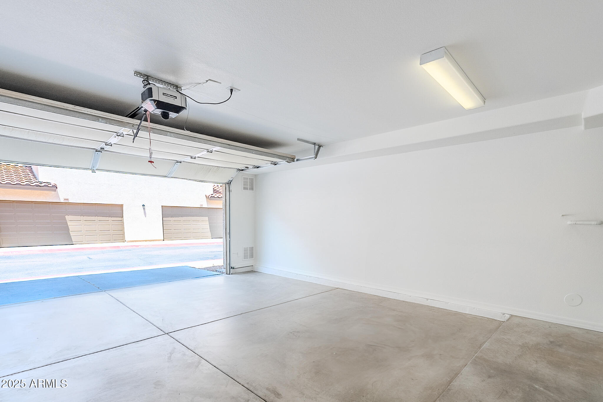 2315 N 52ND Street, 105