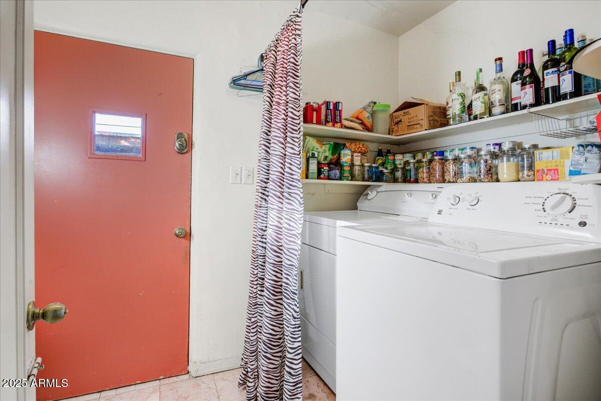 440 W 1ST Street