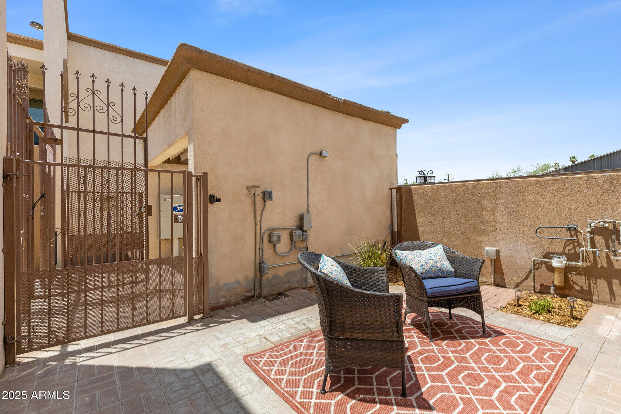 3619 E MONTEROSA Street, 101
