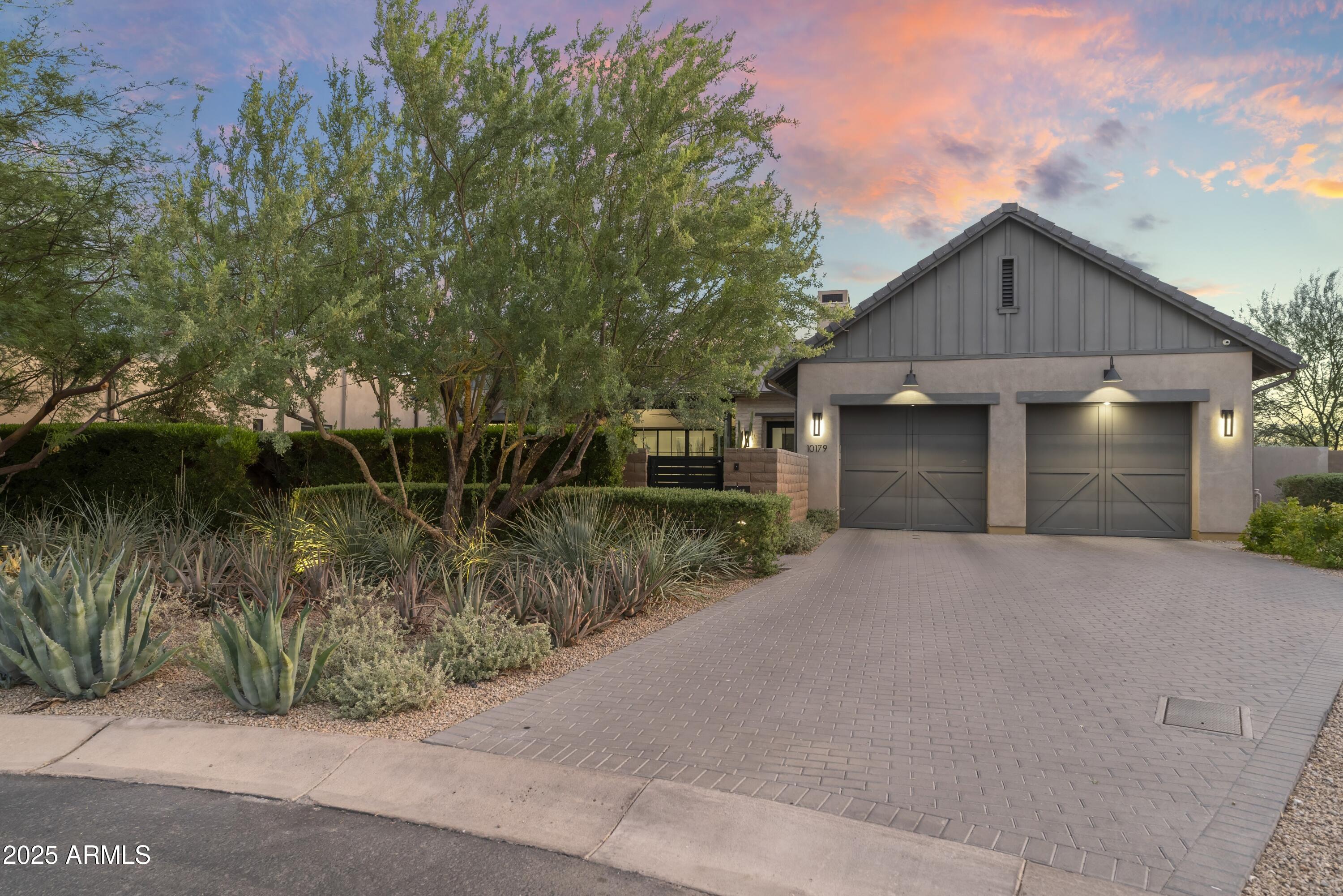 10179 E CAMELOT Court
