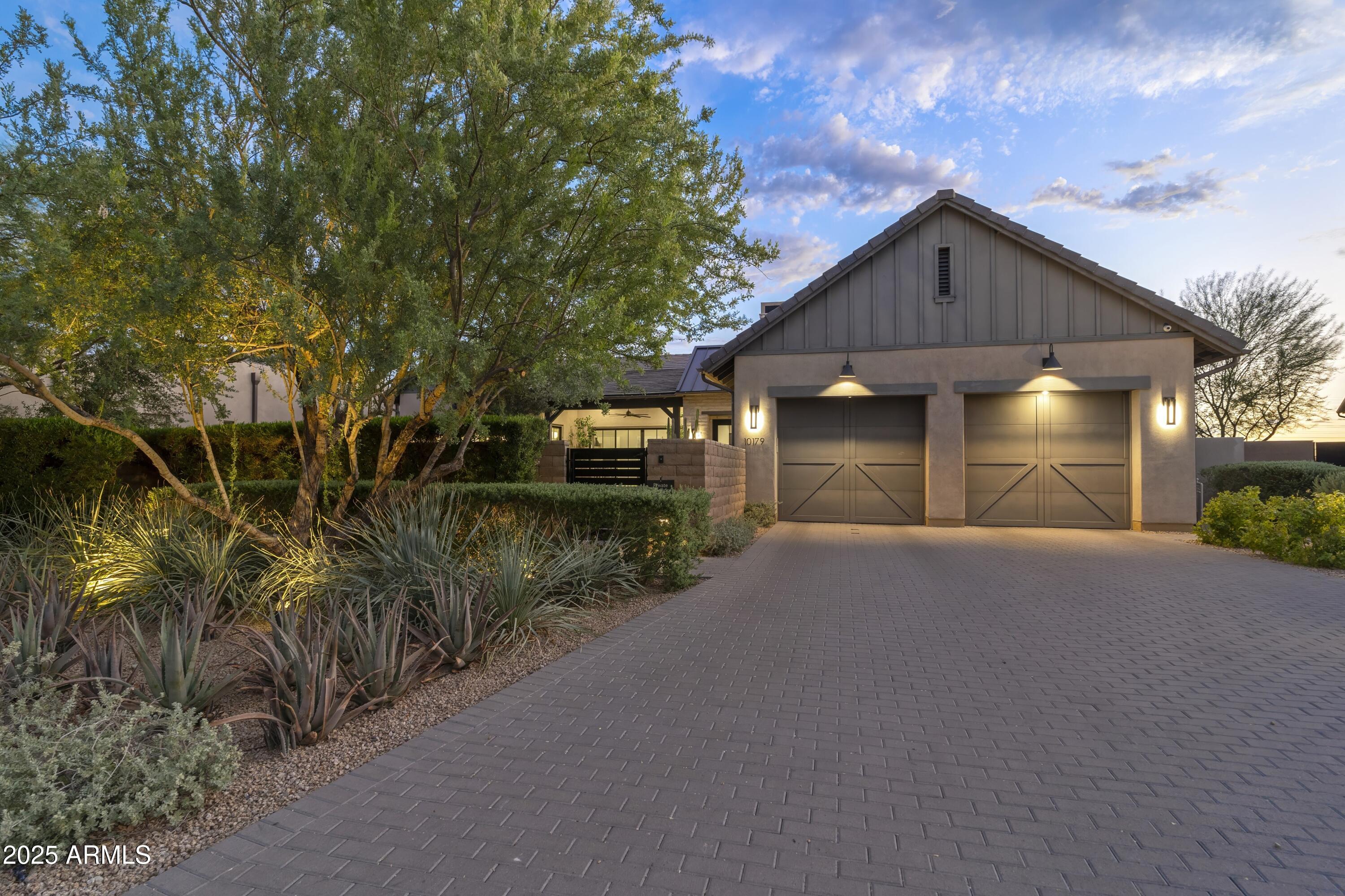 10179 E CAMELOT Court