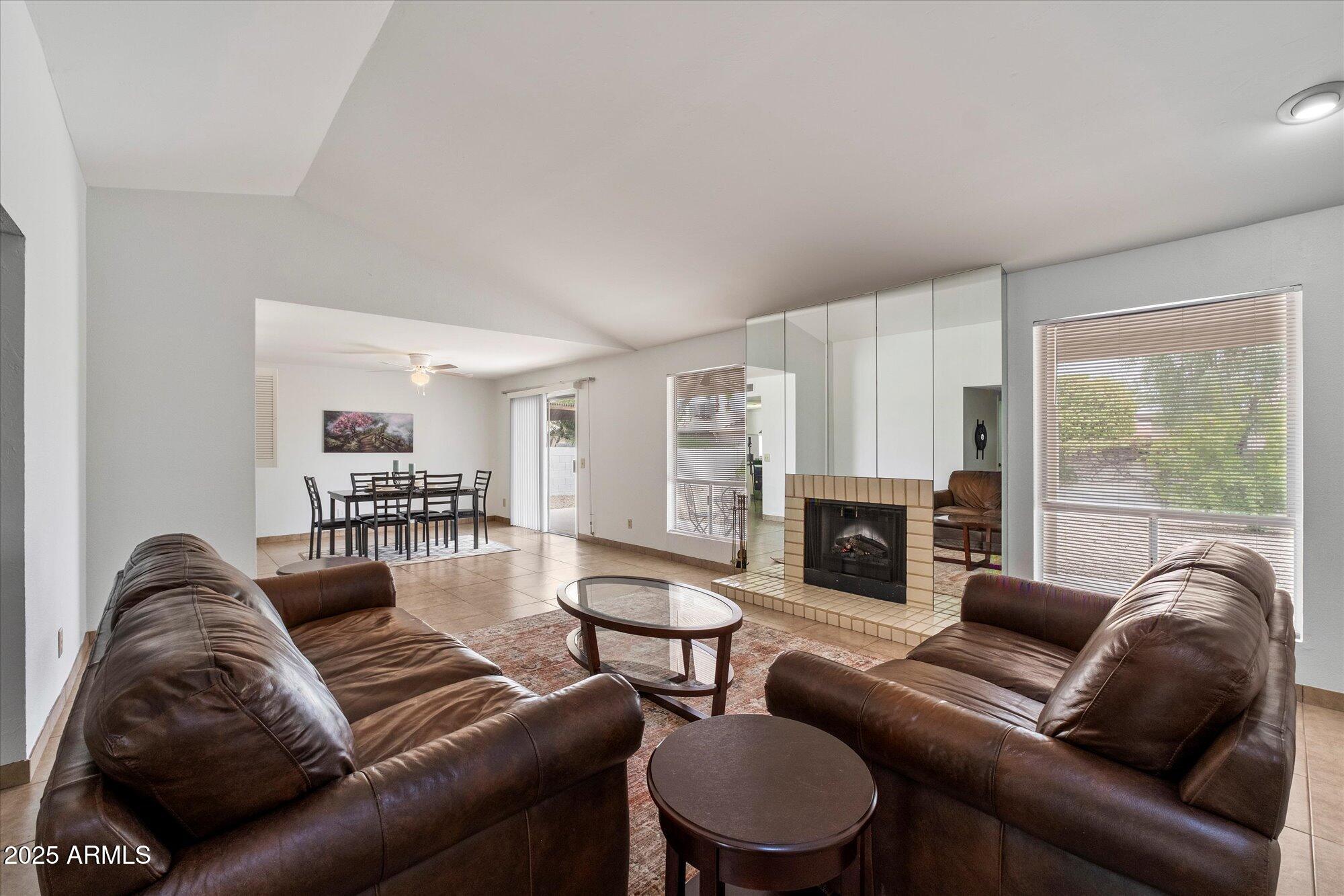 10421 E SILVERTREE Drive