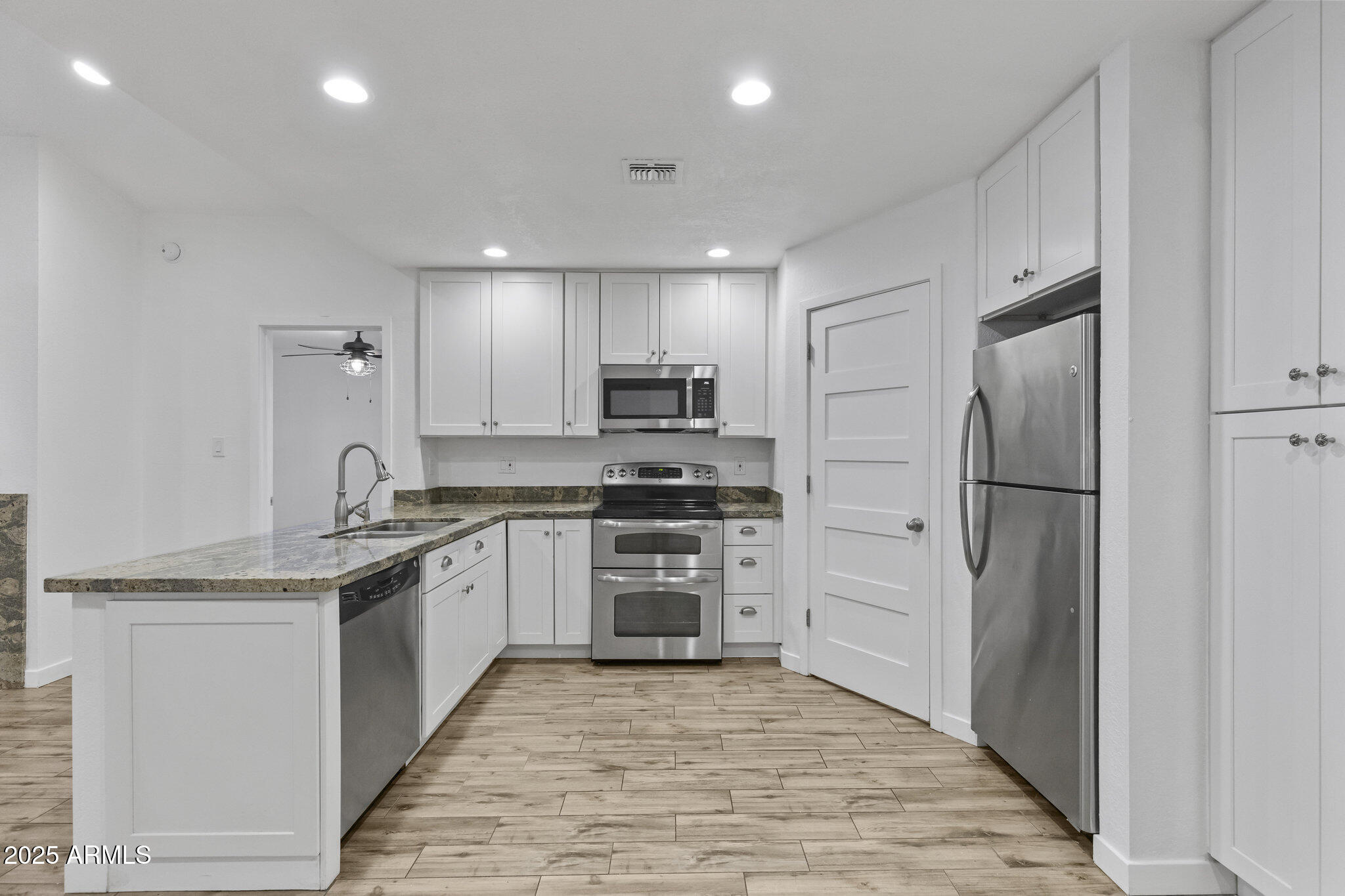 2855 S EXTENSION Road, 249