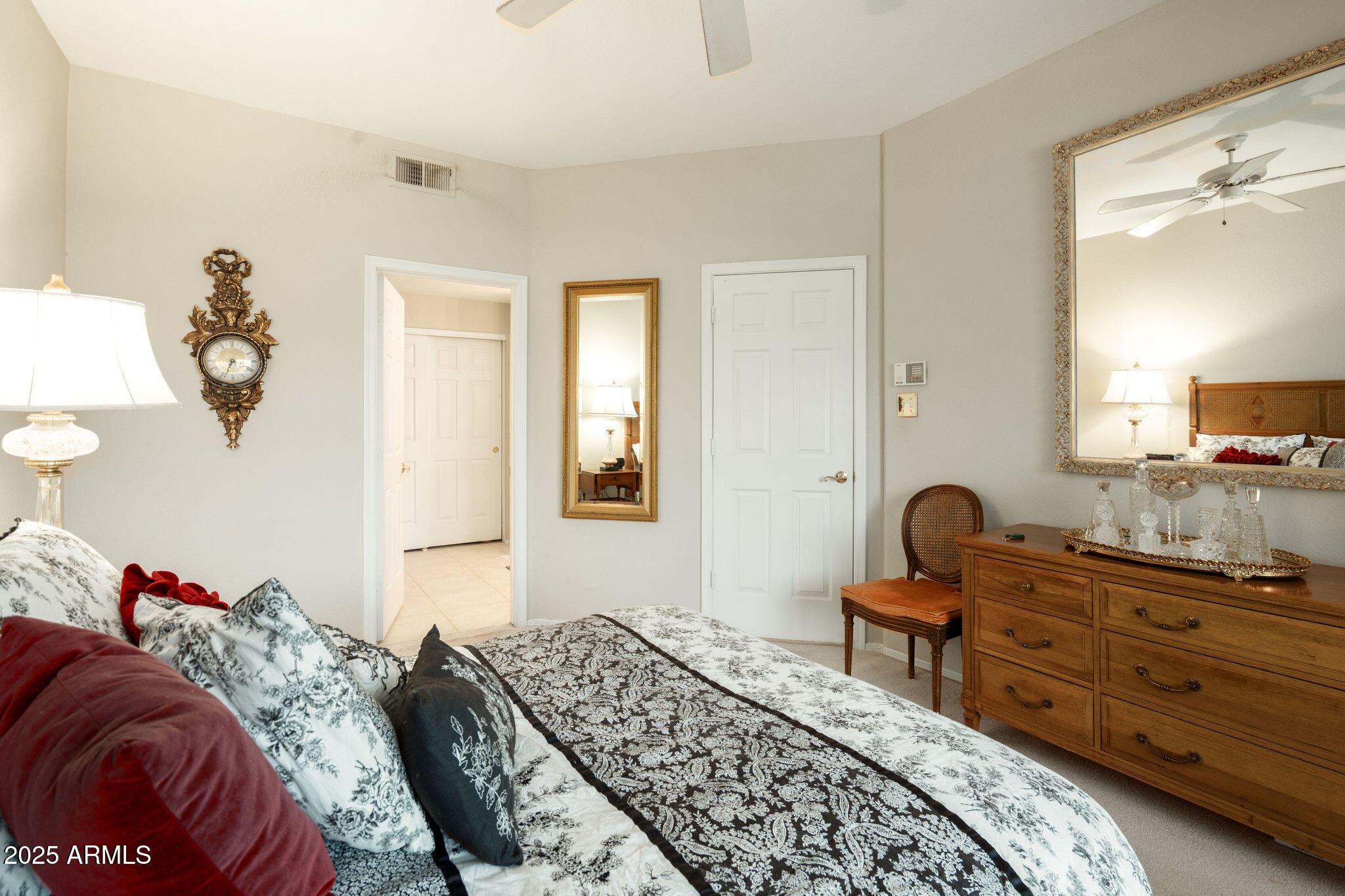 10410 N Cave Creek Road, 2035
