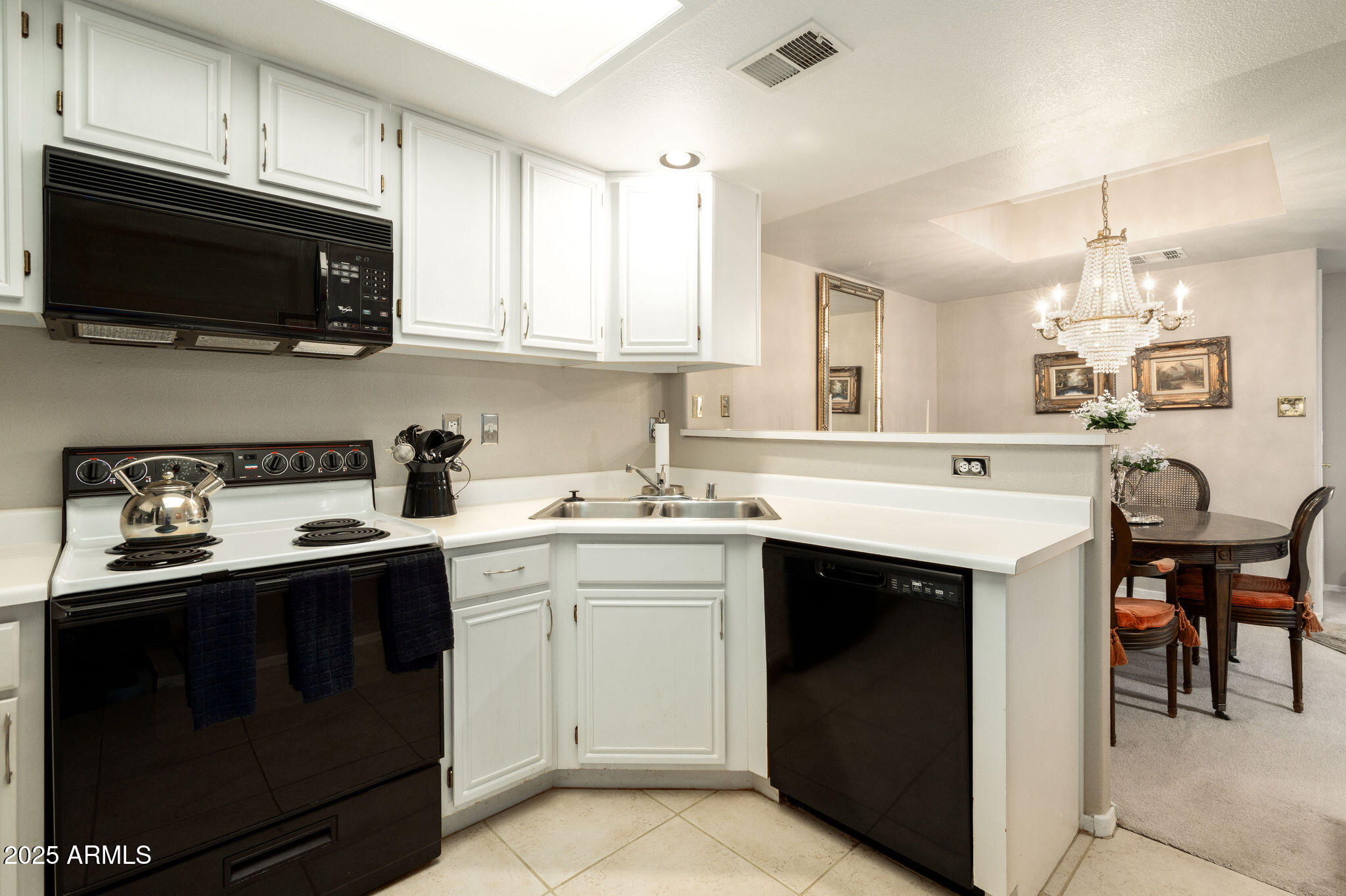 10410 N Cave Creek Road, 2035