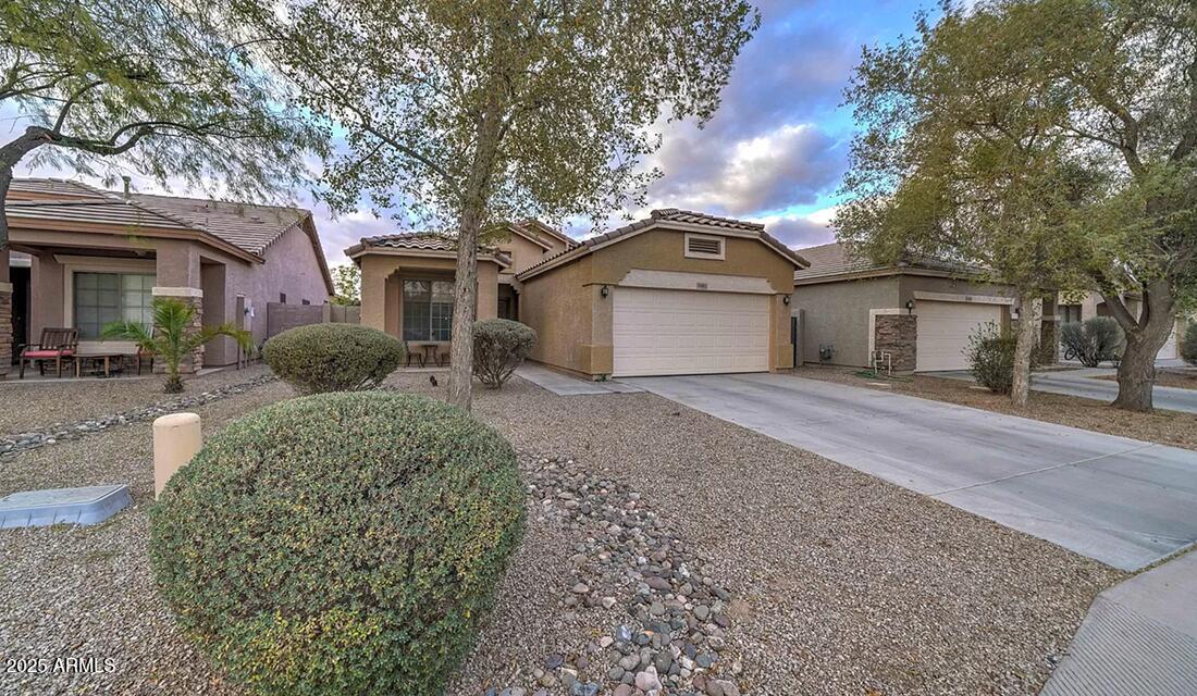 44811 W PARAISO Lane