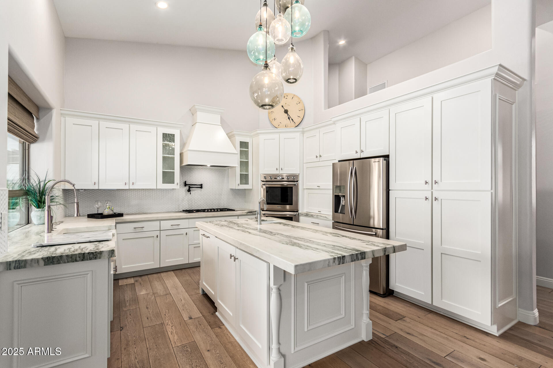6645 E GELDING Drive
