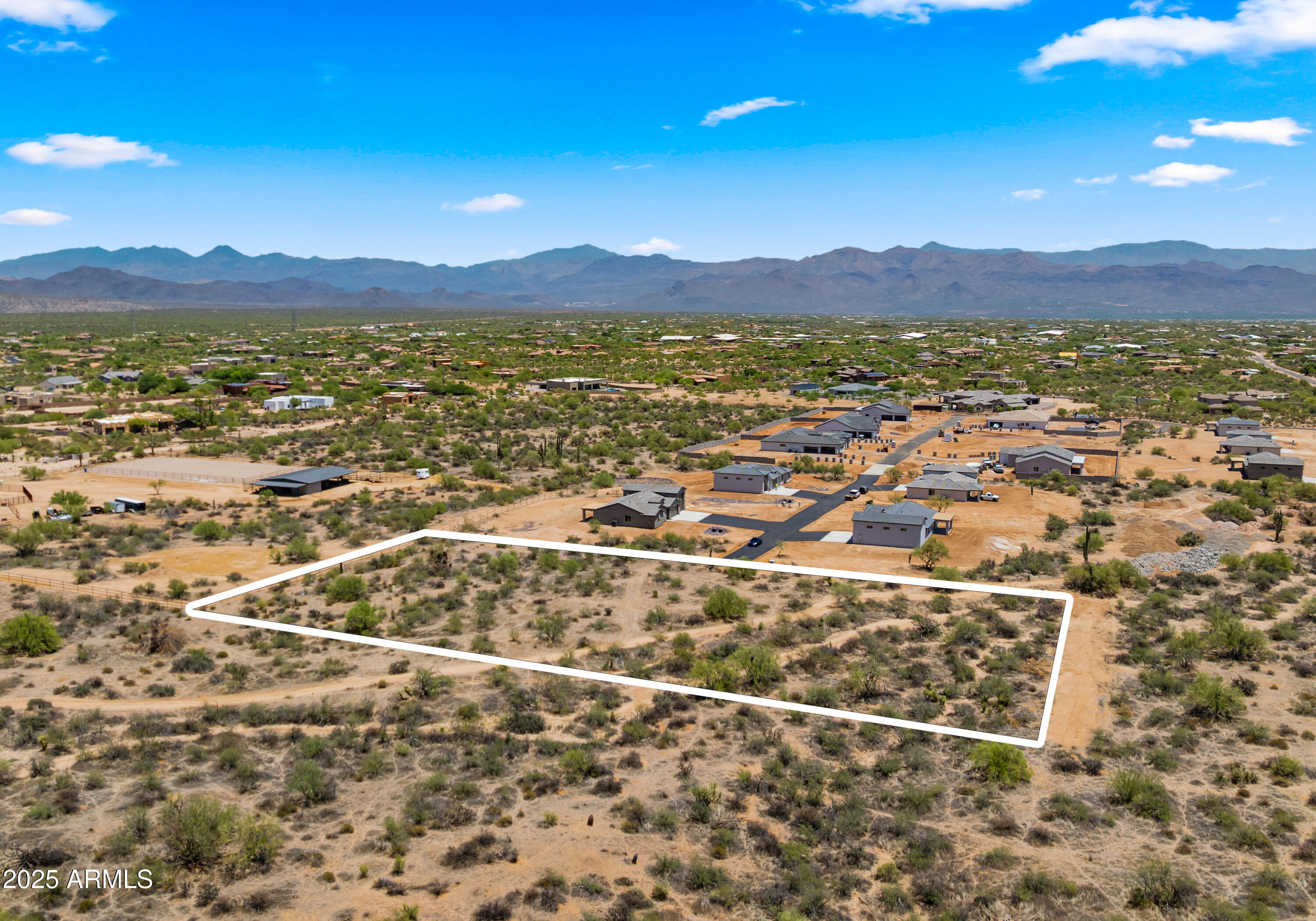 000 E Dixileta Drive, 1