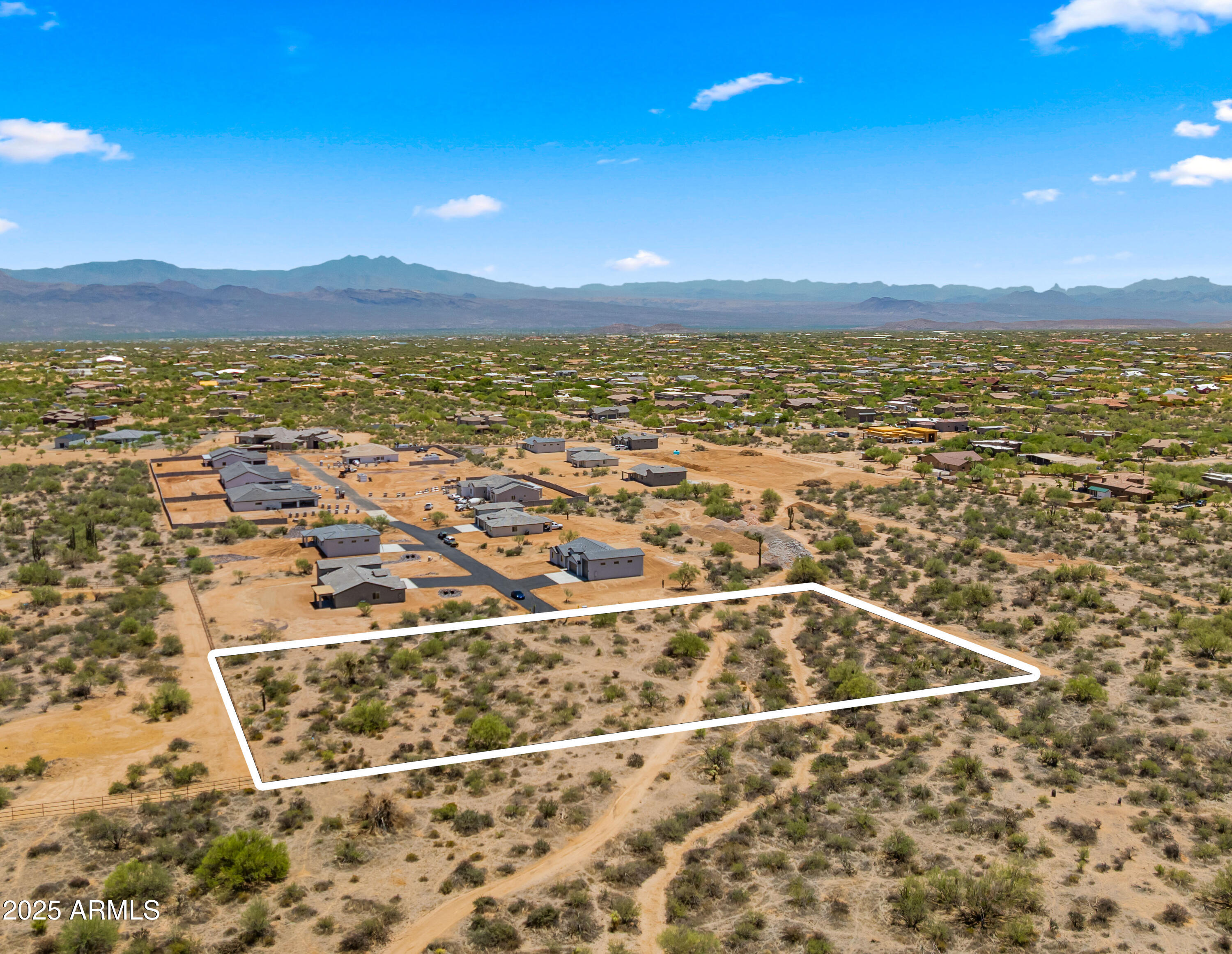 000 E Dixileta Drive, 1