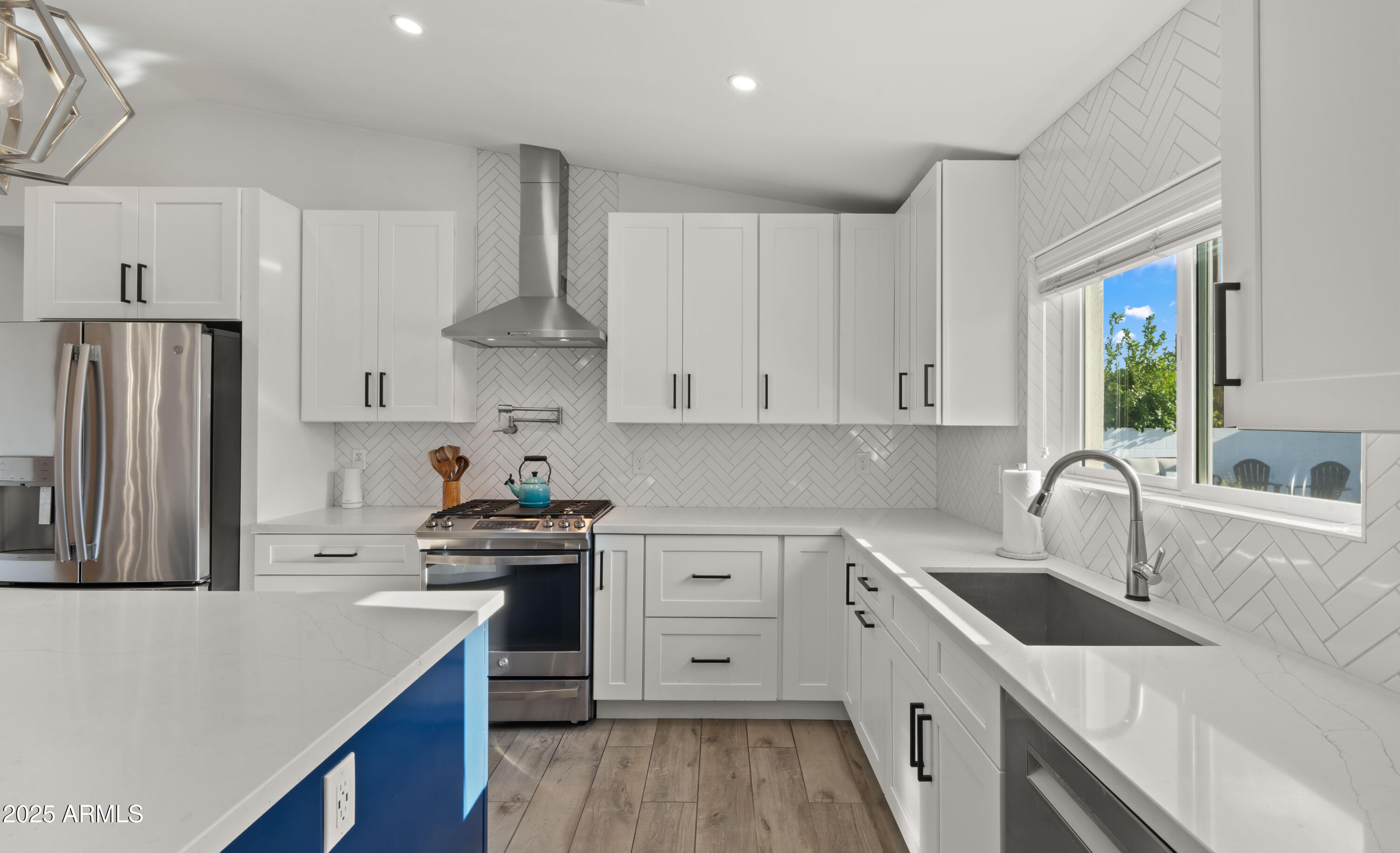 4810 N 31ST Place