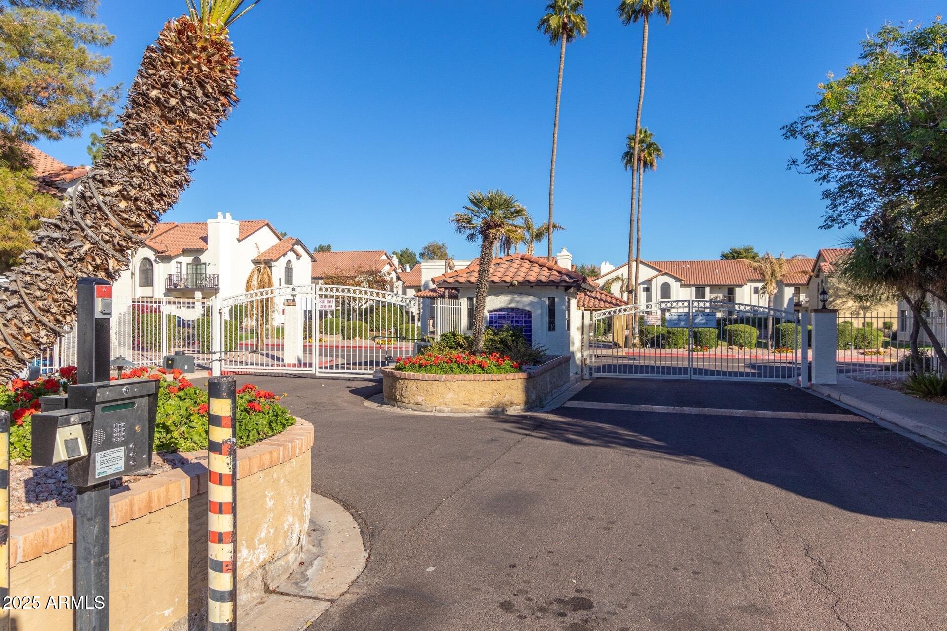 11011 N 92ND Street, 1132