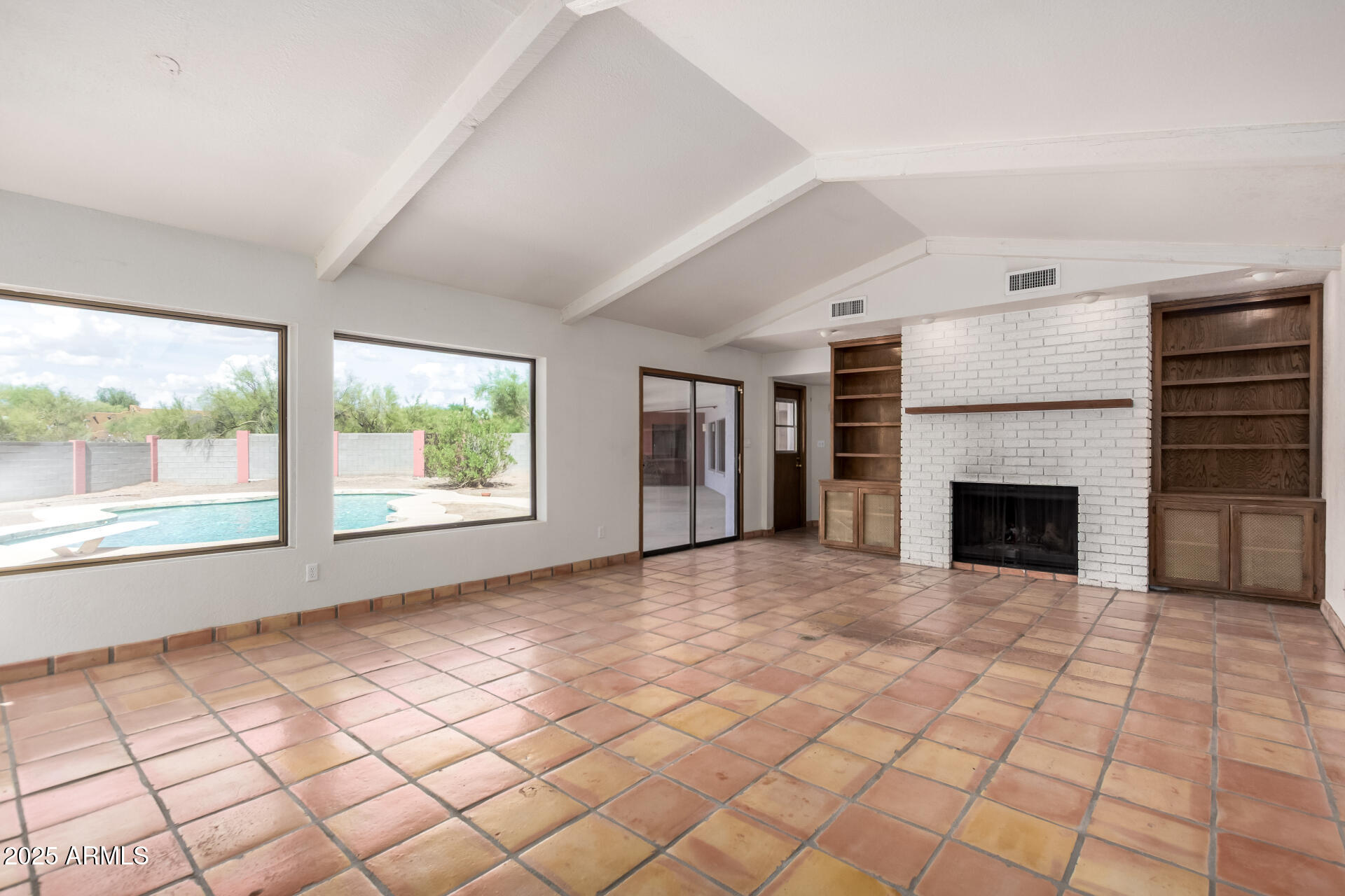 5120 E RANCHO CALIENTE Drive