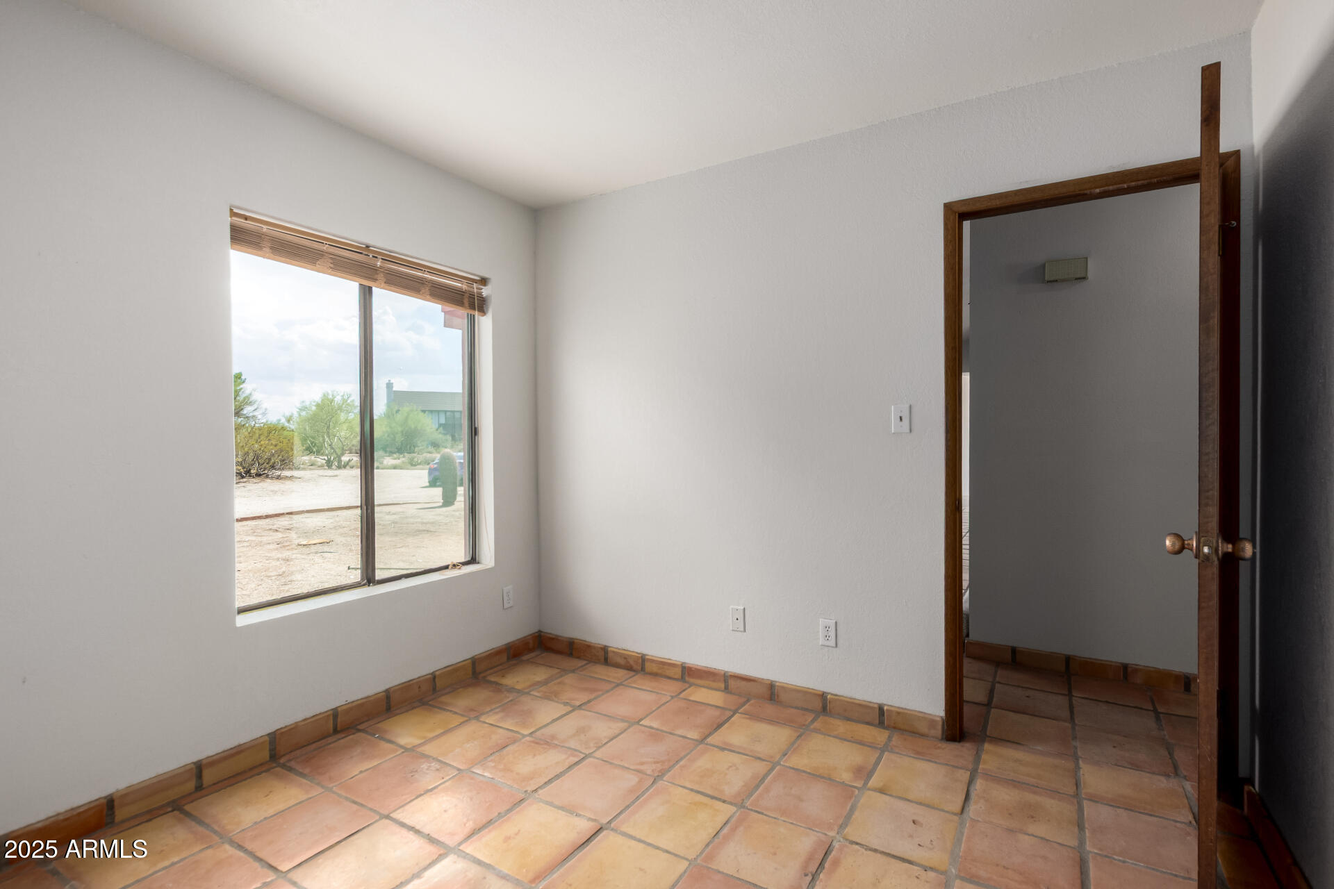 5120 E RANCHO CALIENTE Drive