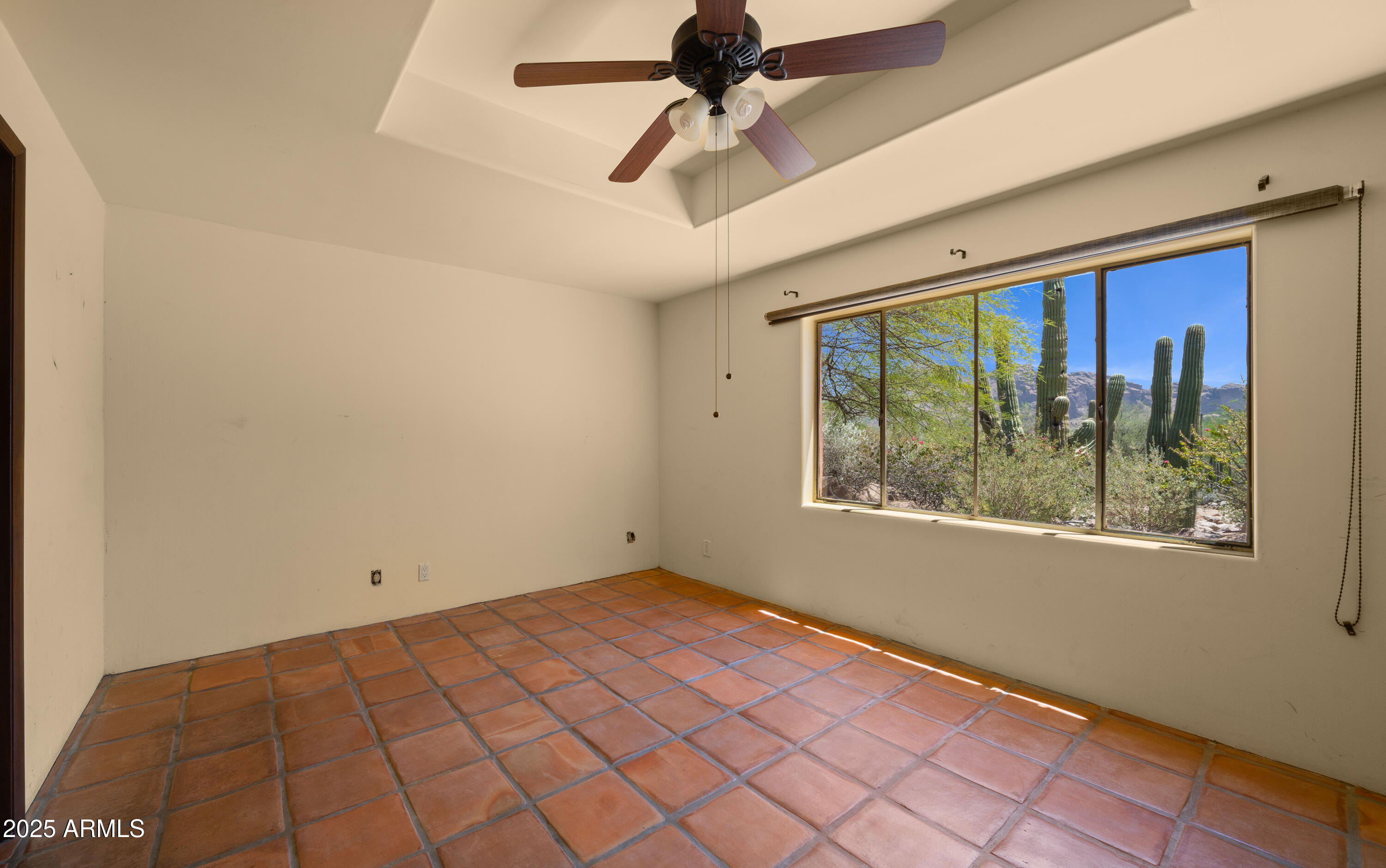 4510 E PEPPER TREE Lane, 14