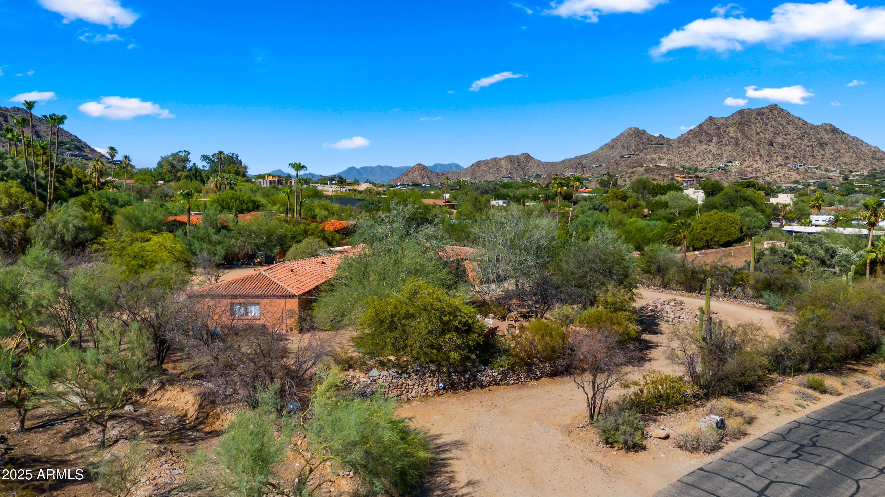 4510 E PEPPER TREE Lane, 14